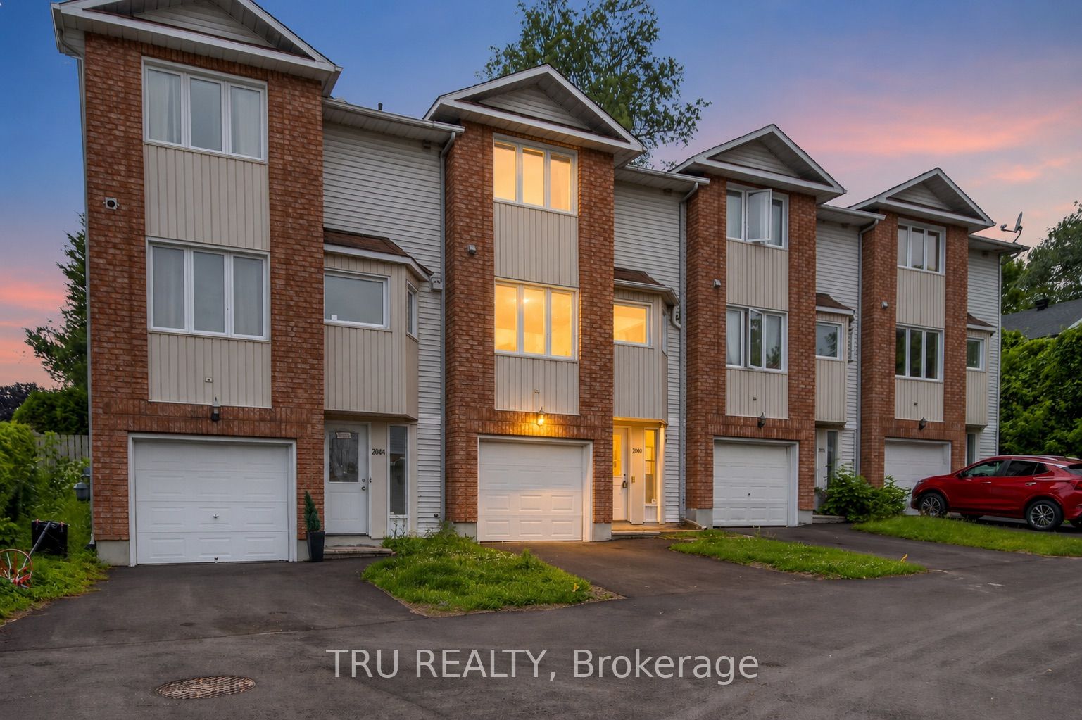 2050 Riviera Terrace 27 Property Photo 1