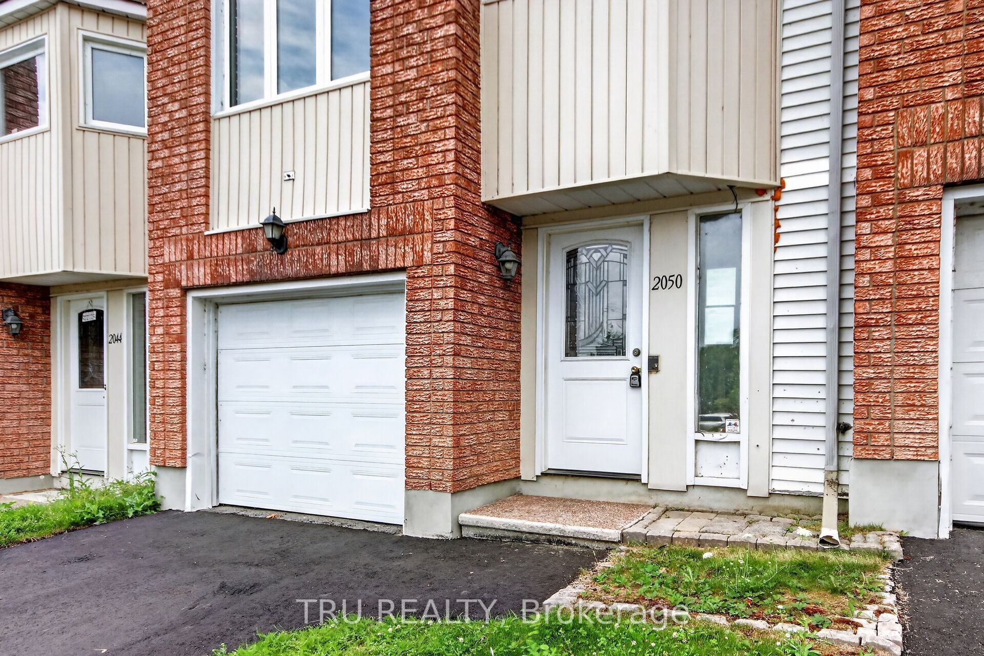 2050 Riviera Terrace 27 Property Photo 3
