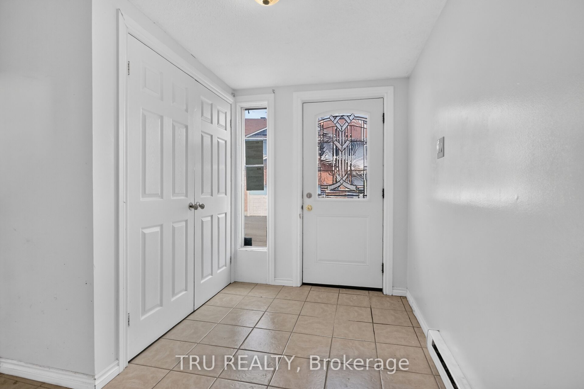 2050 Riviera Terrace 27 Property Photo 5