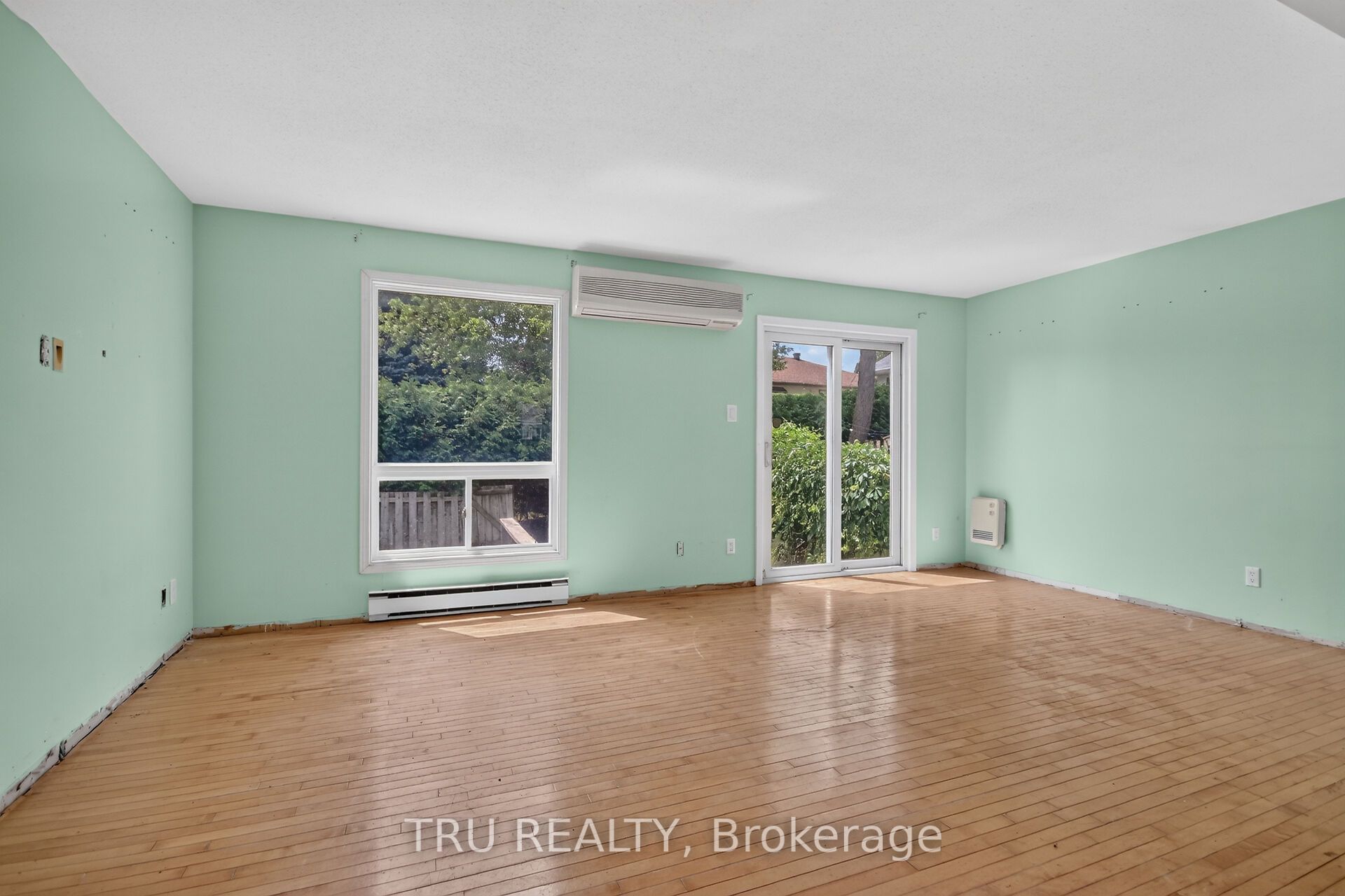 2050 Riviera Terrace 27 Property Photo 14