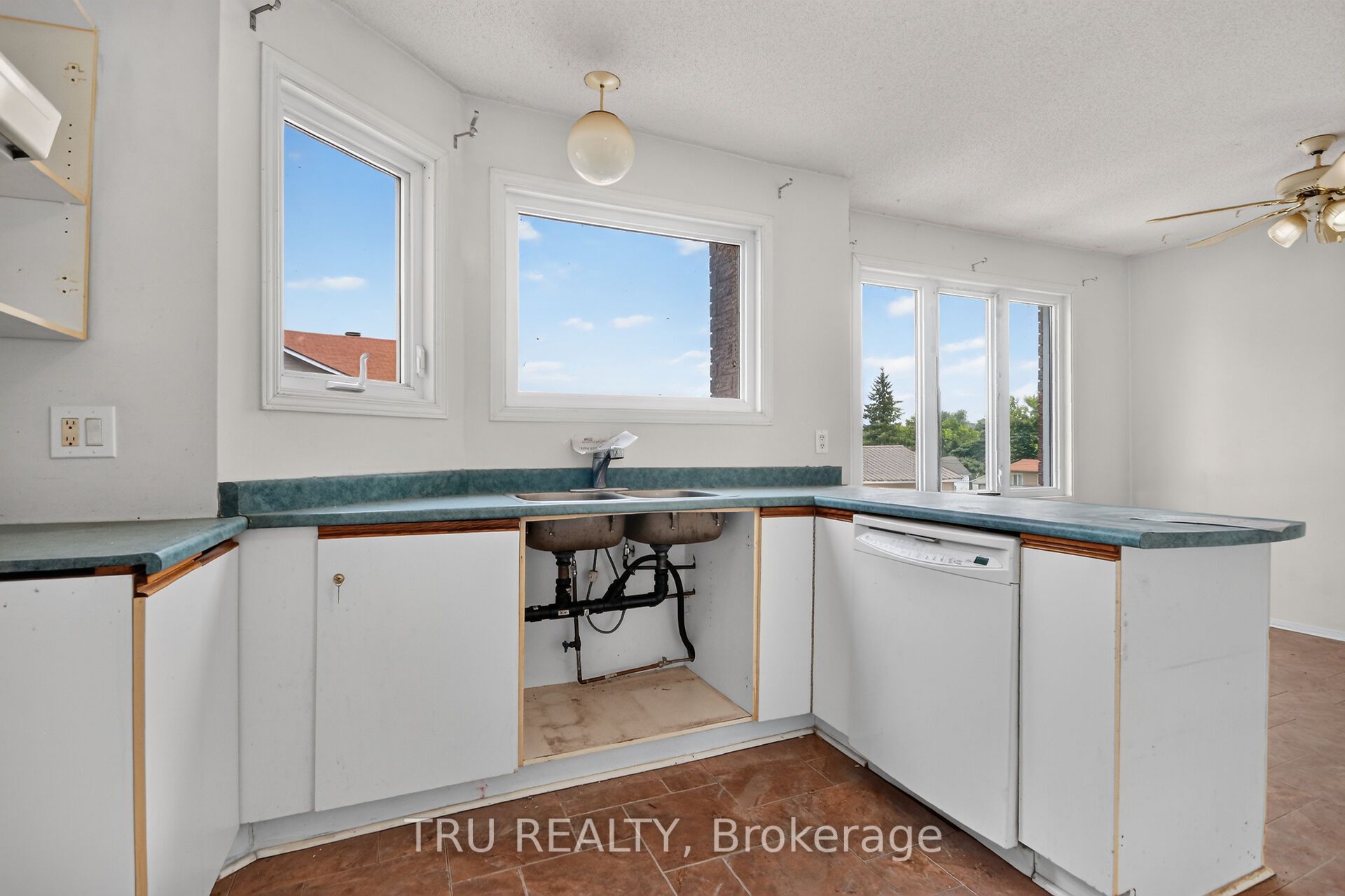2050 Riviera Terrace 27 Property Photo 27