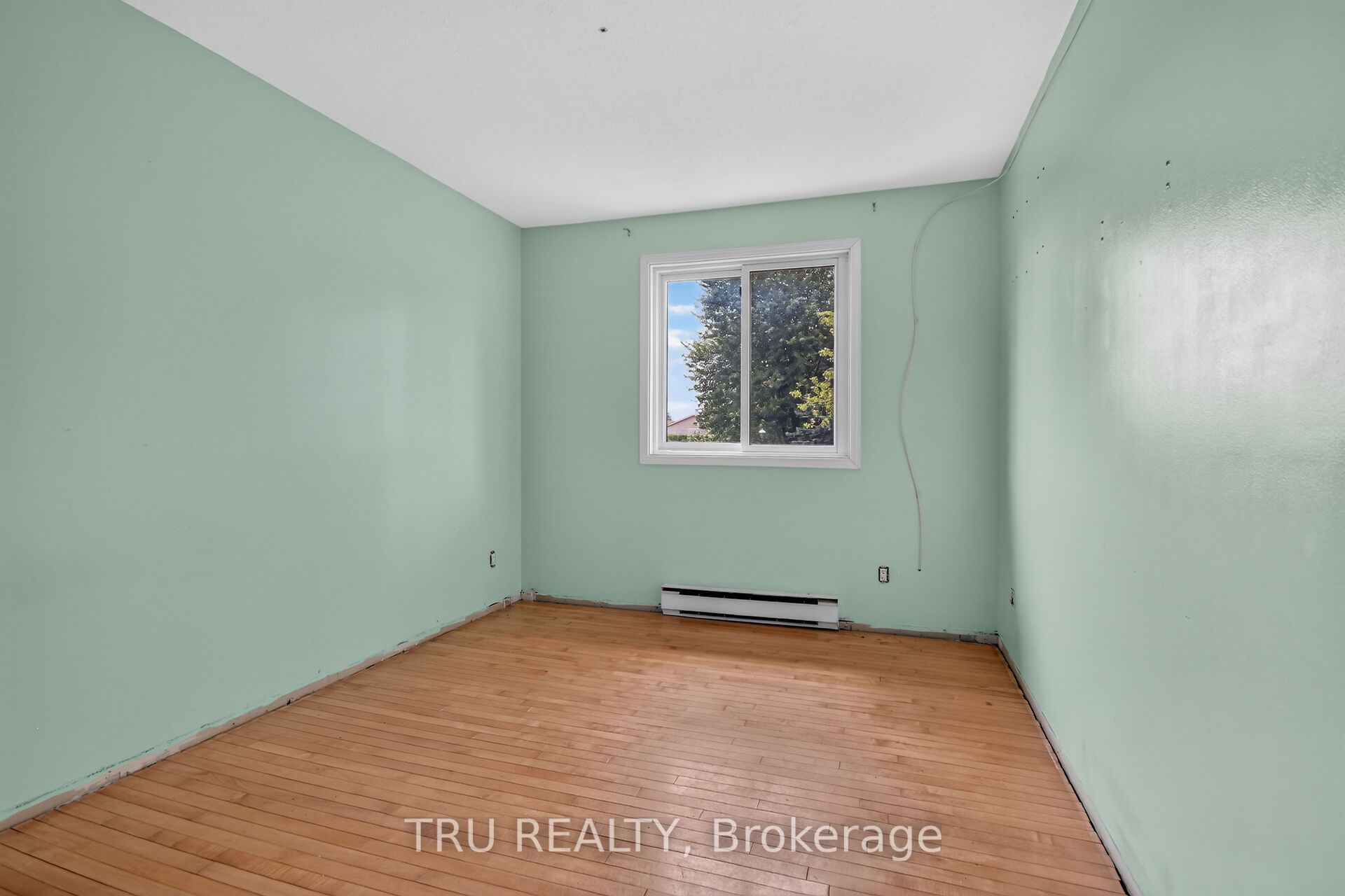 2050 Riviera Terrace 27 Property Photo 35