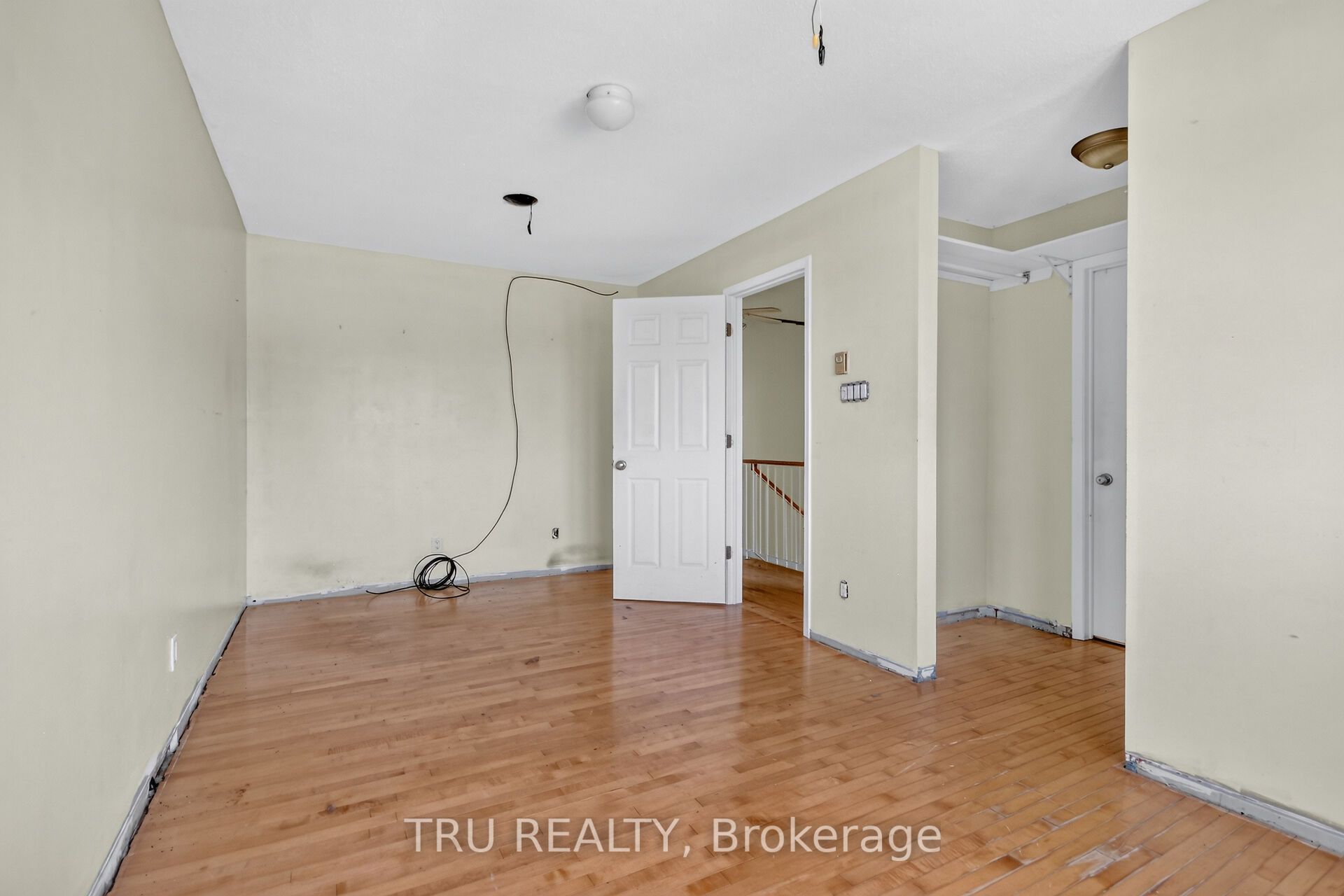 2050 Riviera Terrace 27 Property Photo 38