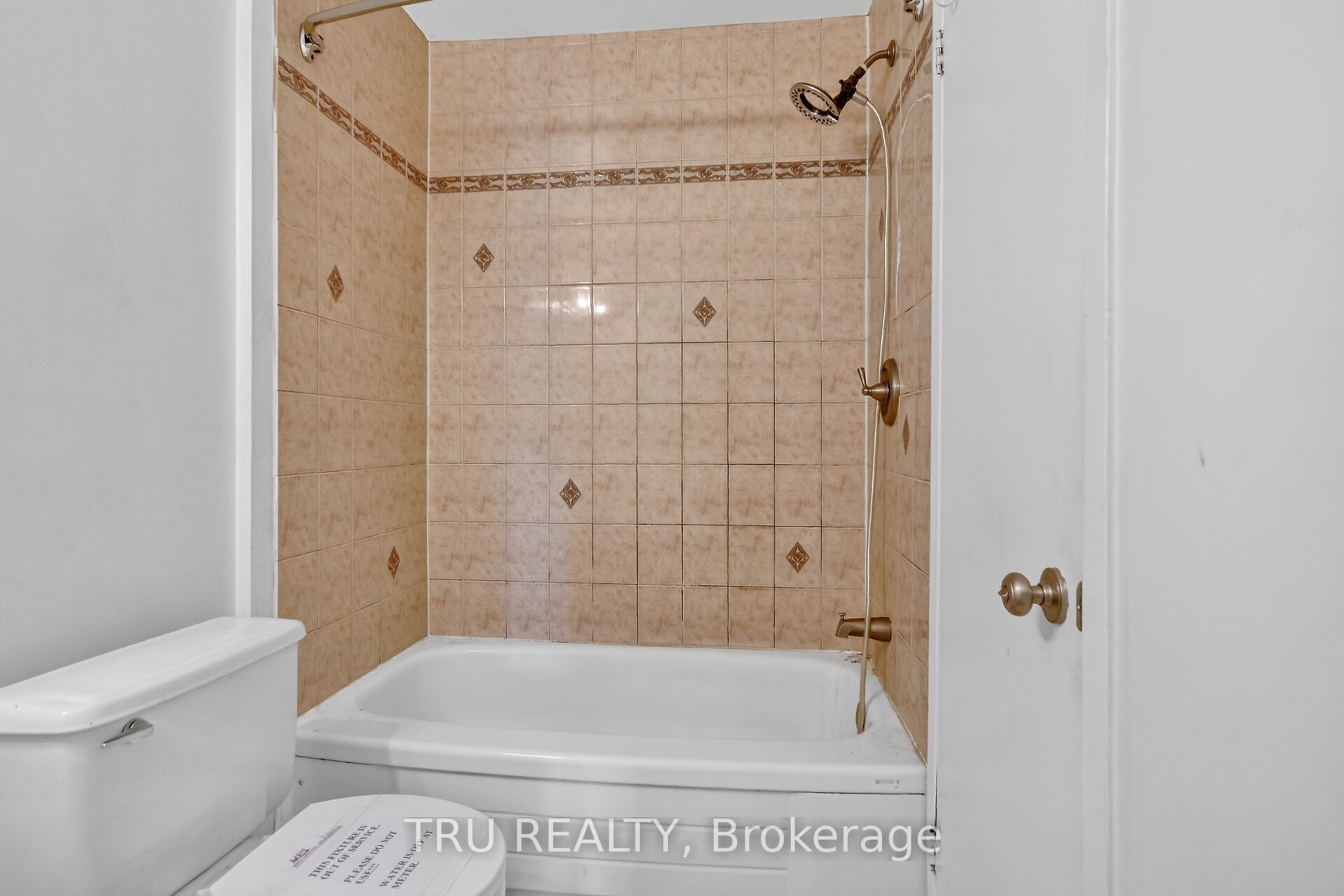 2050 Riviera Terrace 27 Property Photo 40