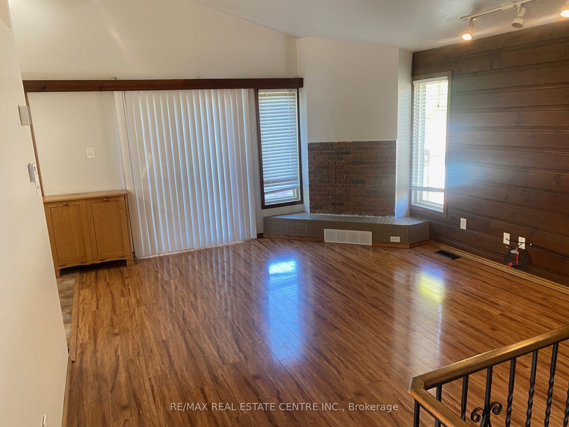 58 Fifth Avenue Property Photo 2