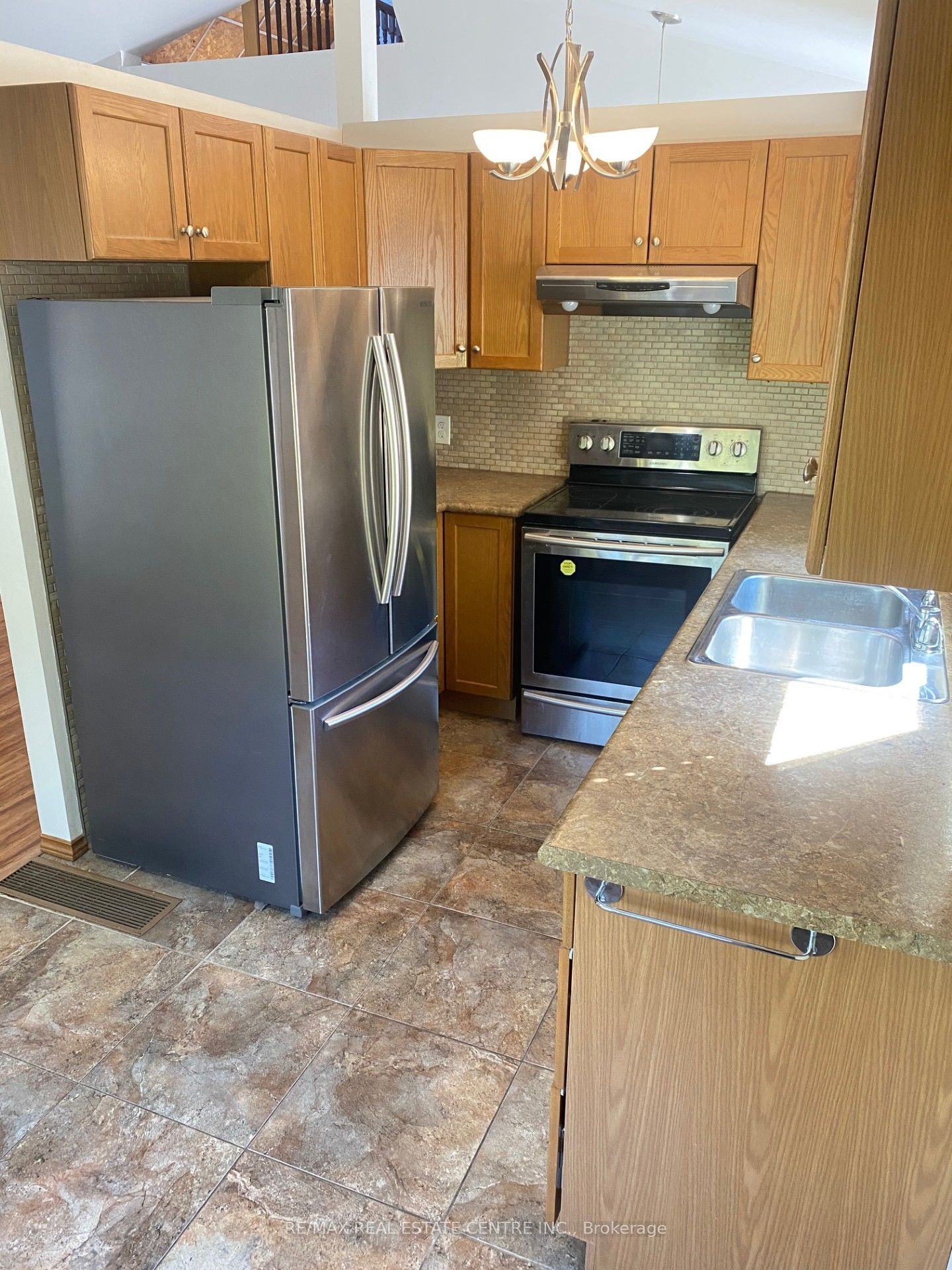 58 Fifth Avenue Property Photo 4