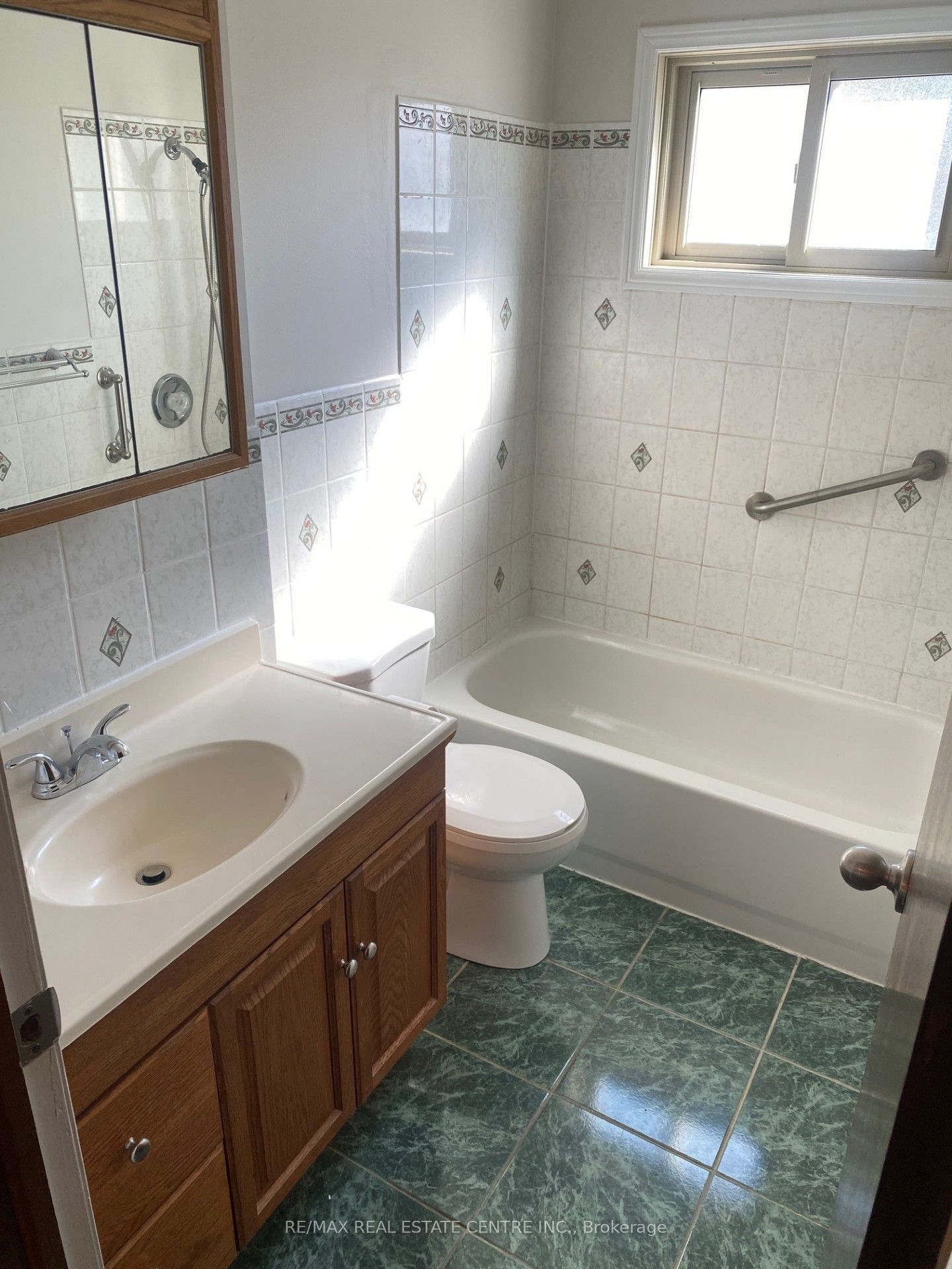 58 Fifth Avenue Property Photo 9