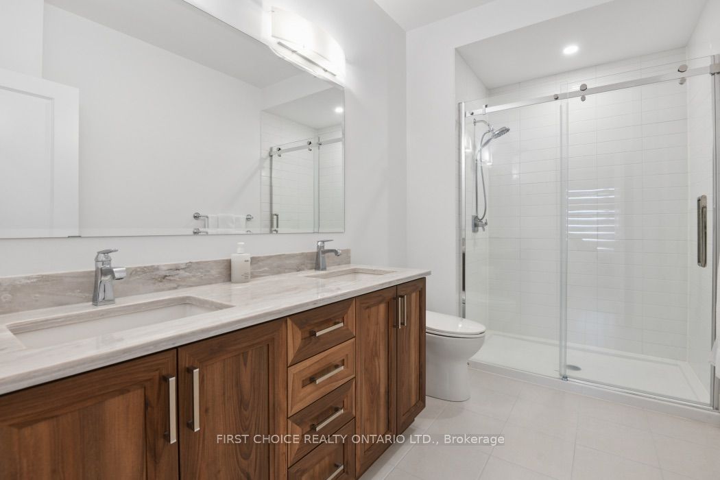 244 Hampshire Place Property Photo 18