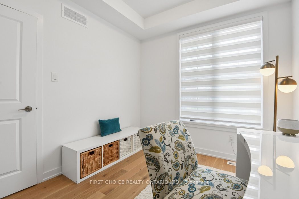 244 Hampshire Place Property Photo 20