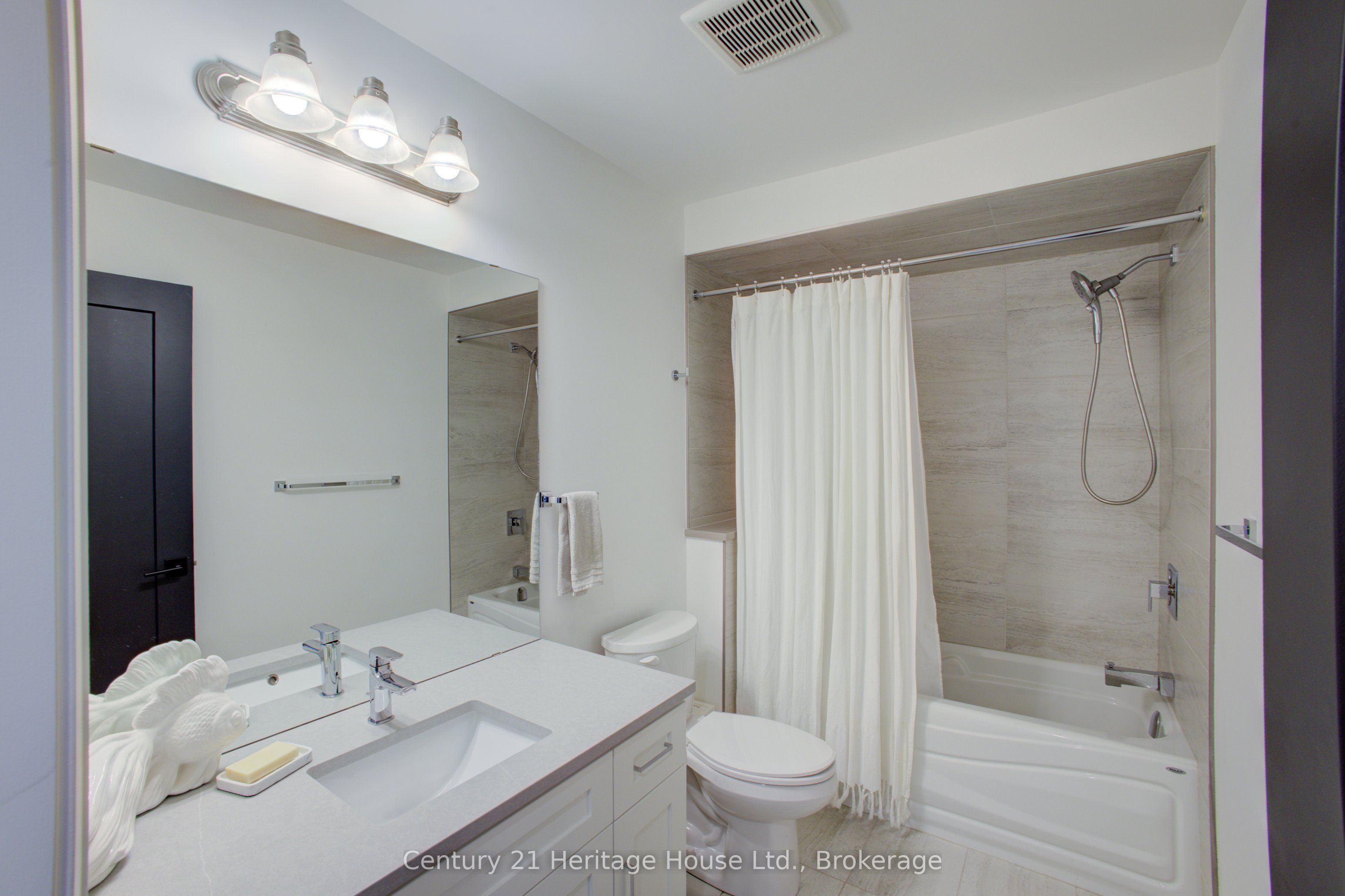 111 Eccles Avenue Property Photo 40