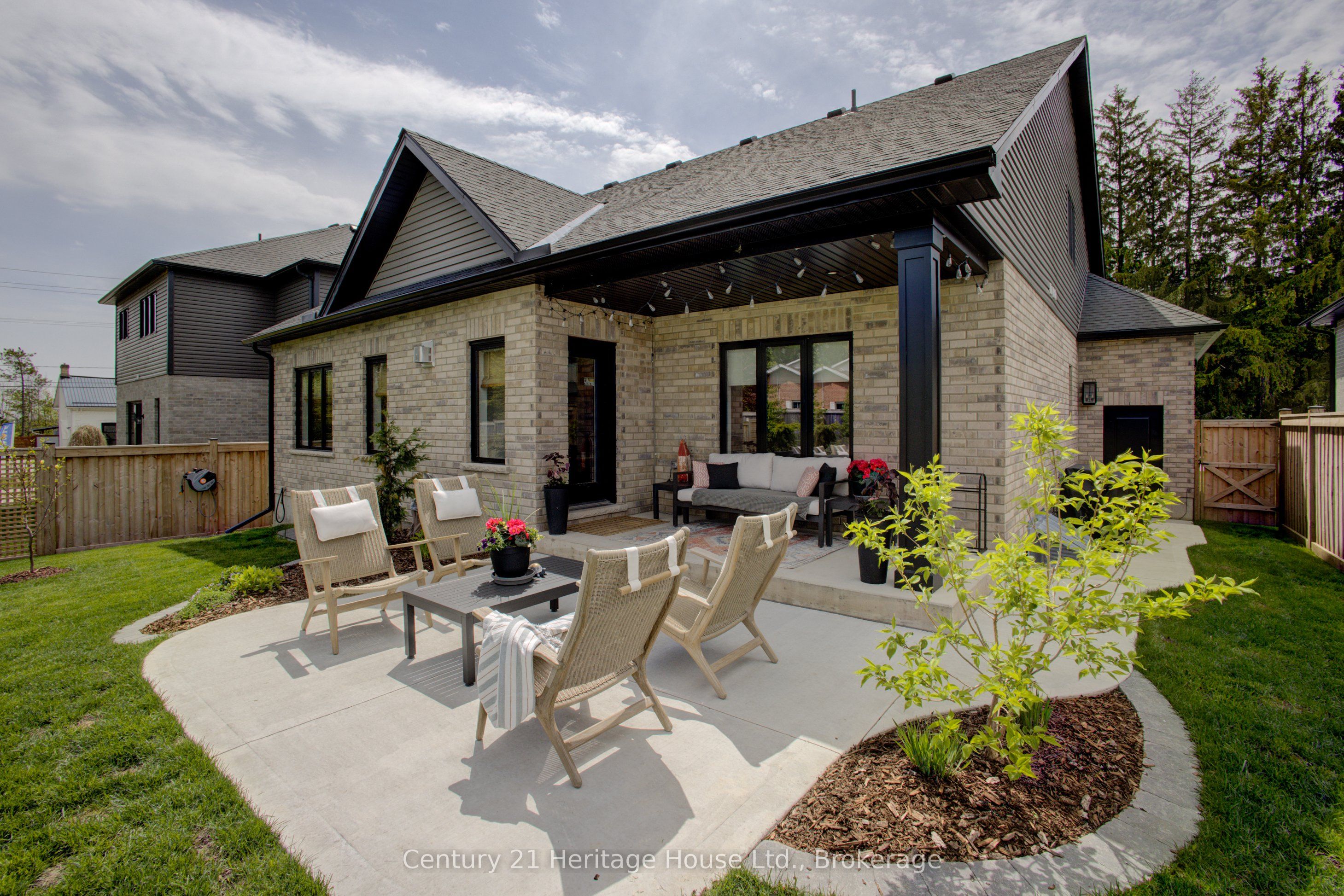 111 Eccles Avenue Property Photo 44