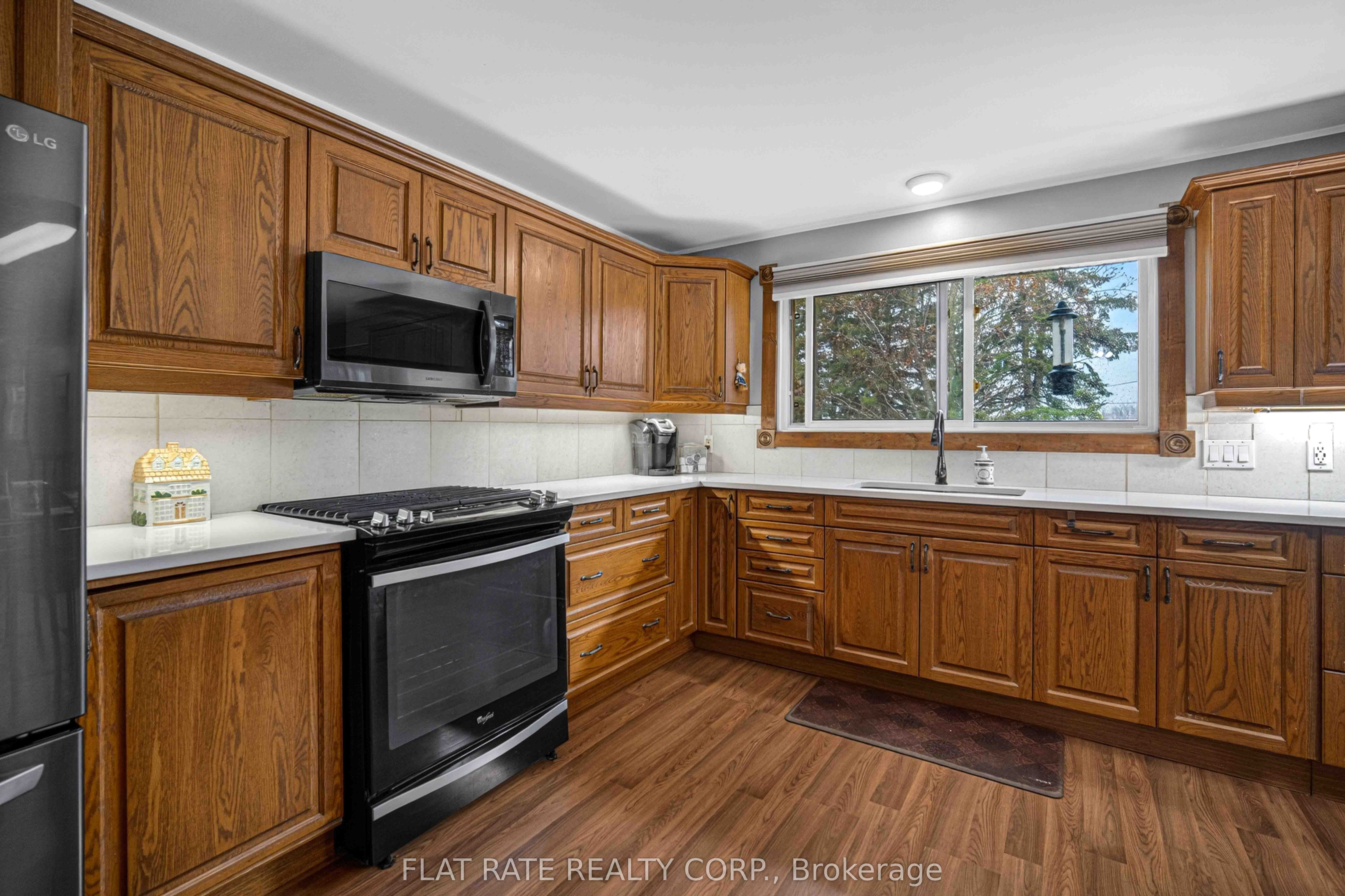 23 Willow Road Property Photo 8