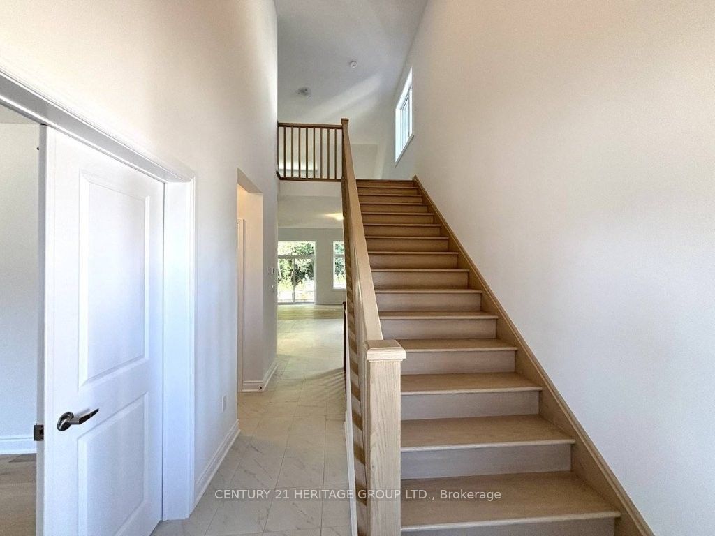 130 Beacon Drive Property Photo 2