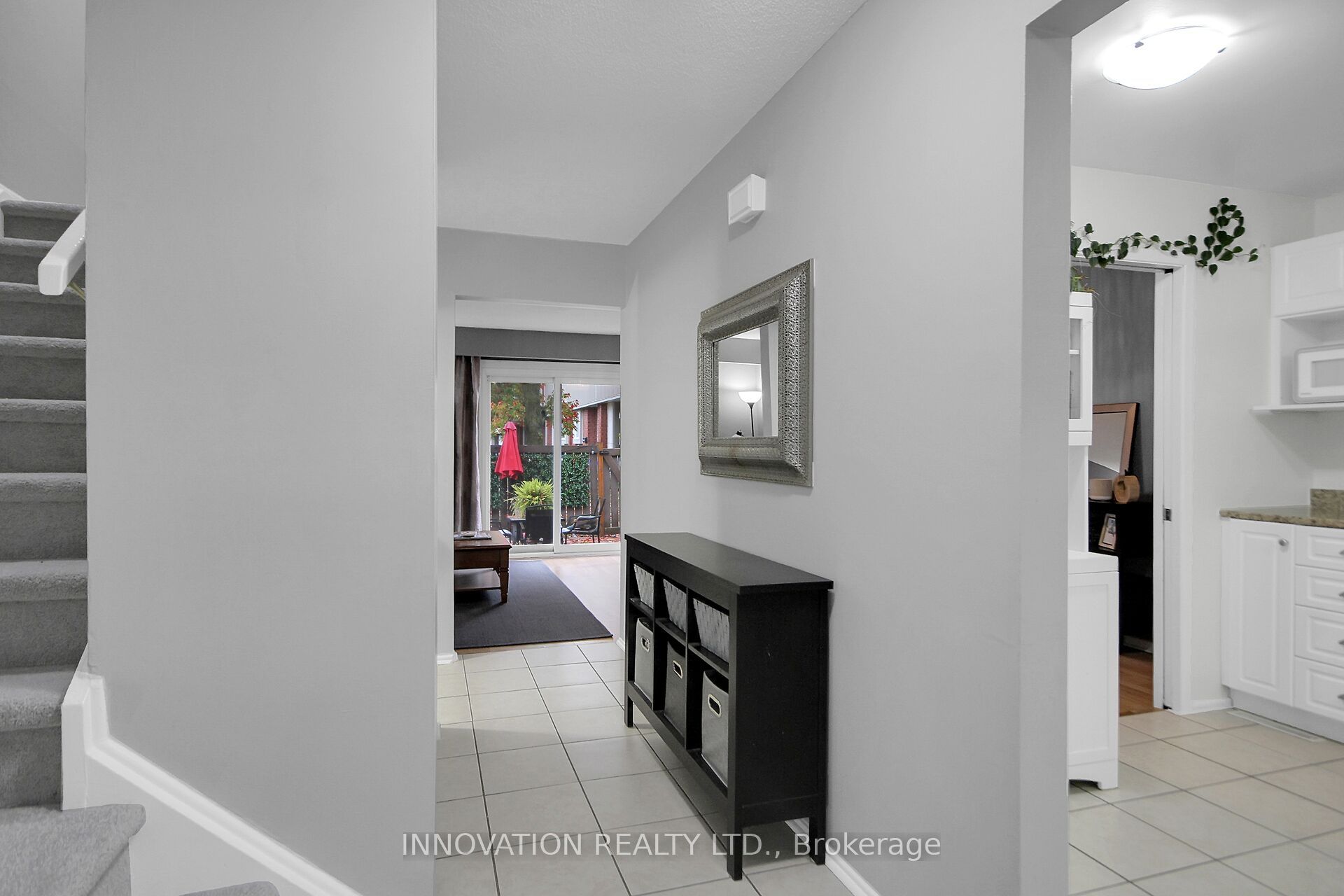 3921d Old Richmond Road Property Photo 4