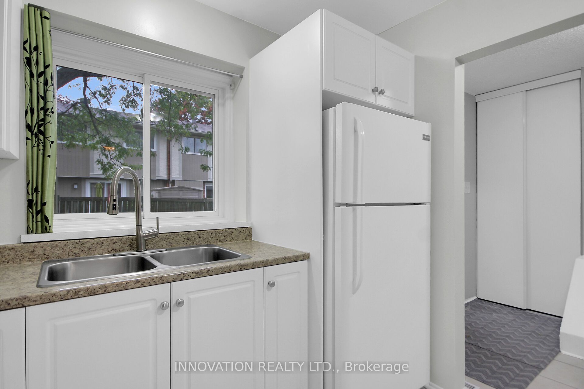 3921d Old Richmond Road Property Photo 12