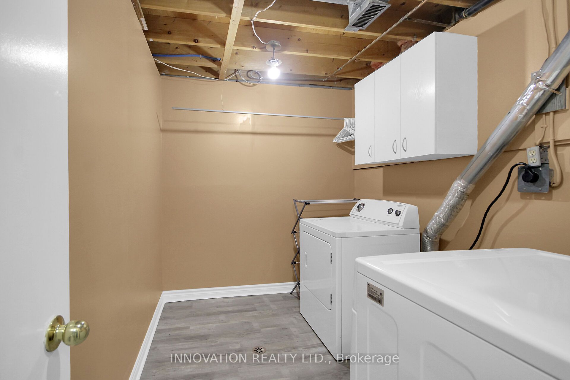 3921d Old Richmond Road Property Photo 24
