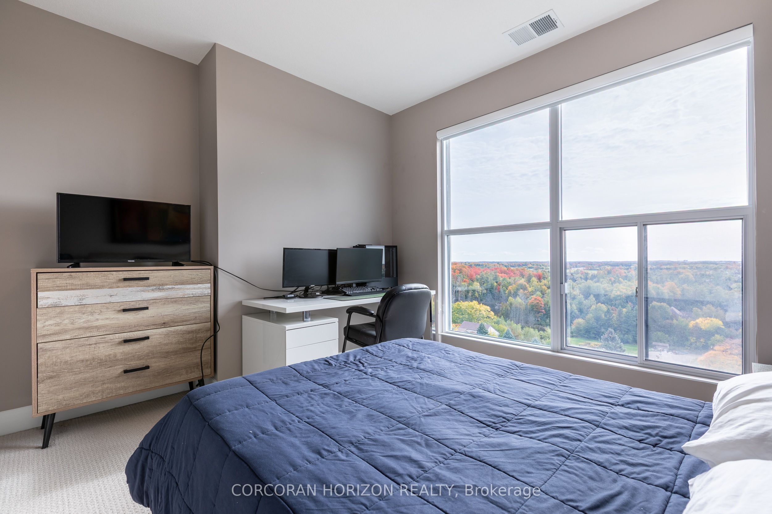 1878 Gordon Street 1102 Property Photo 8