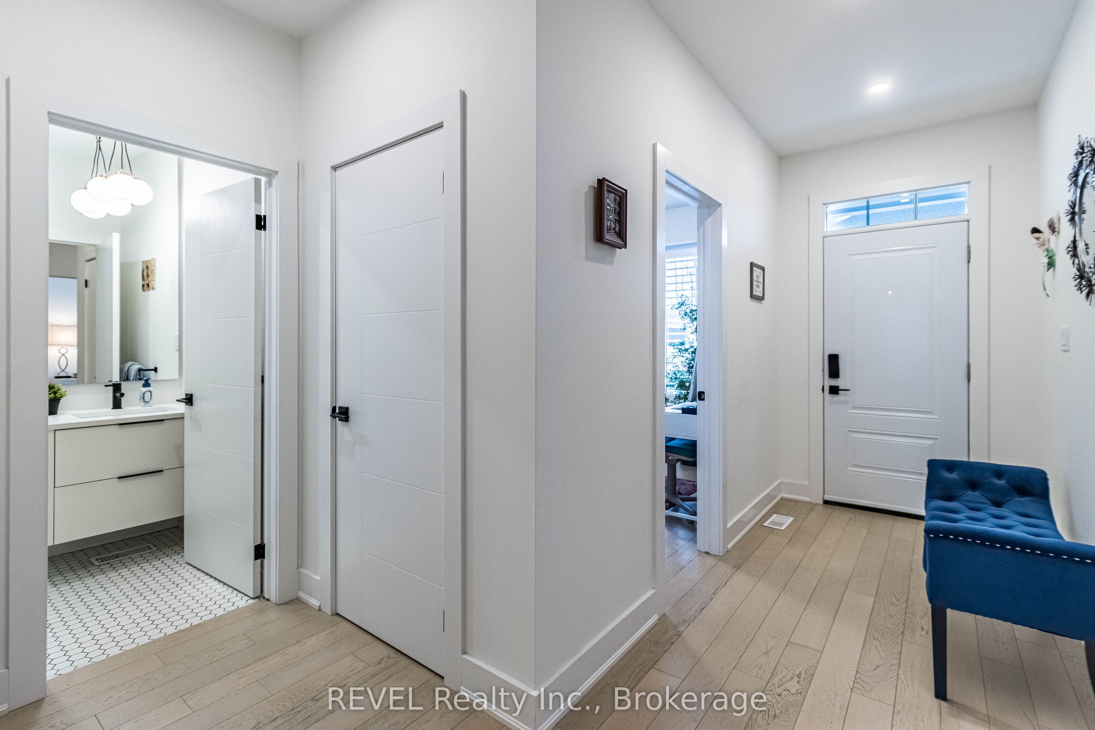 18 Princeton Common Street Property Photo 5