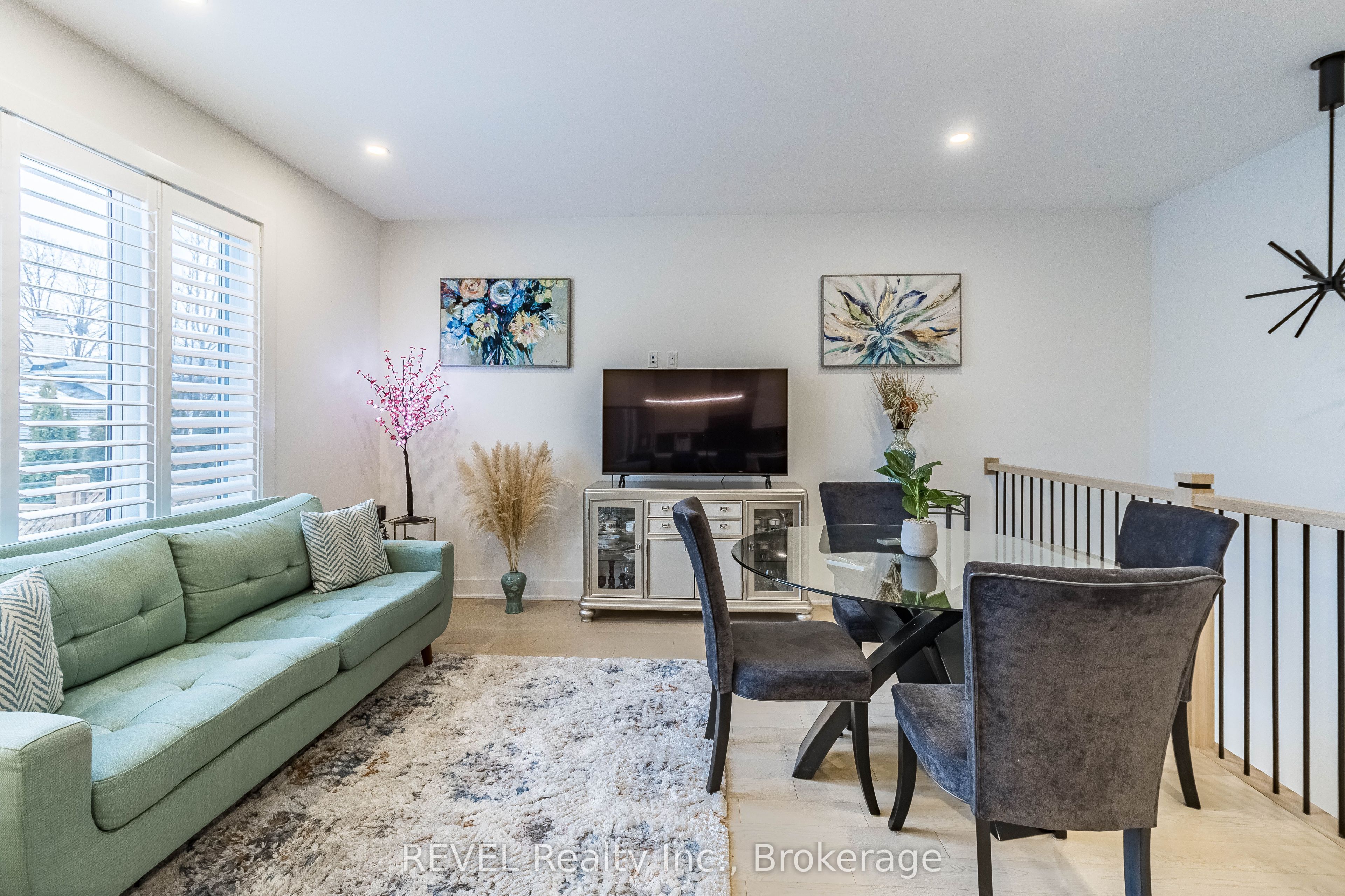 18 Princeton Common Street Property Photo 7