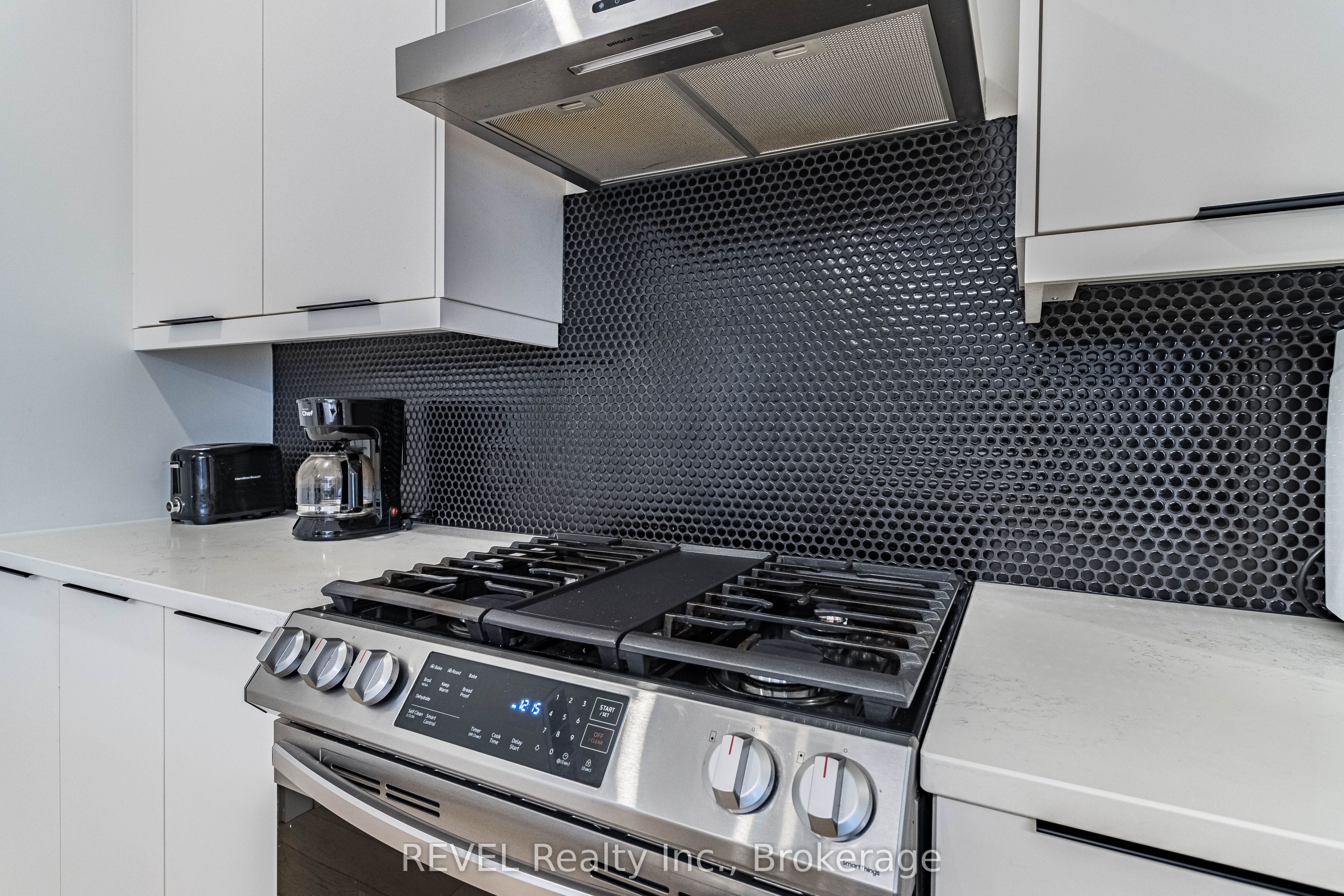 18 Princeton Common Street Property Photo 17