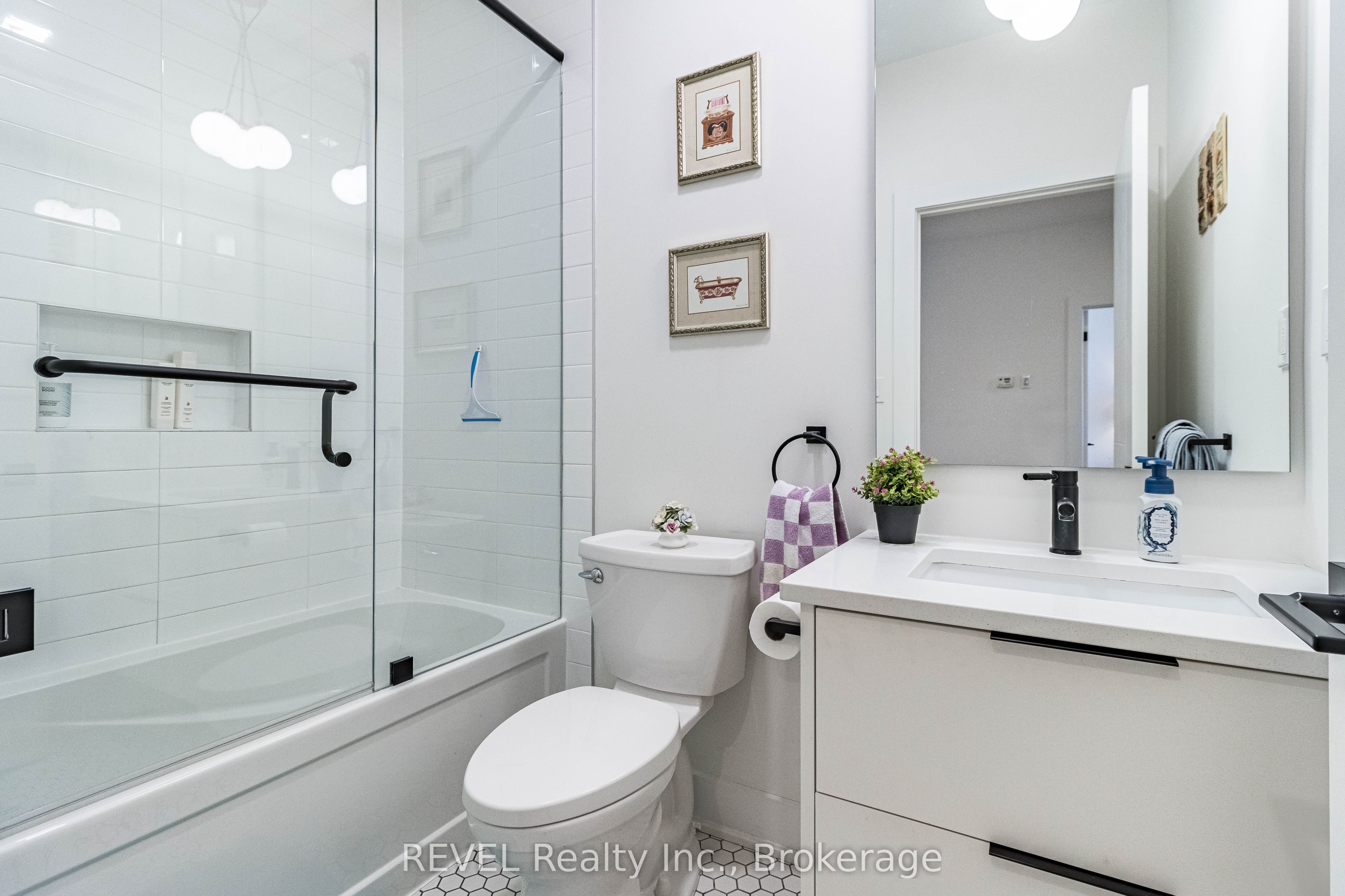 18 Princeton Common Street Property Photo 26