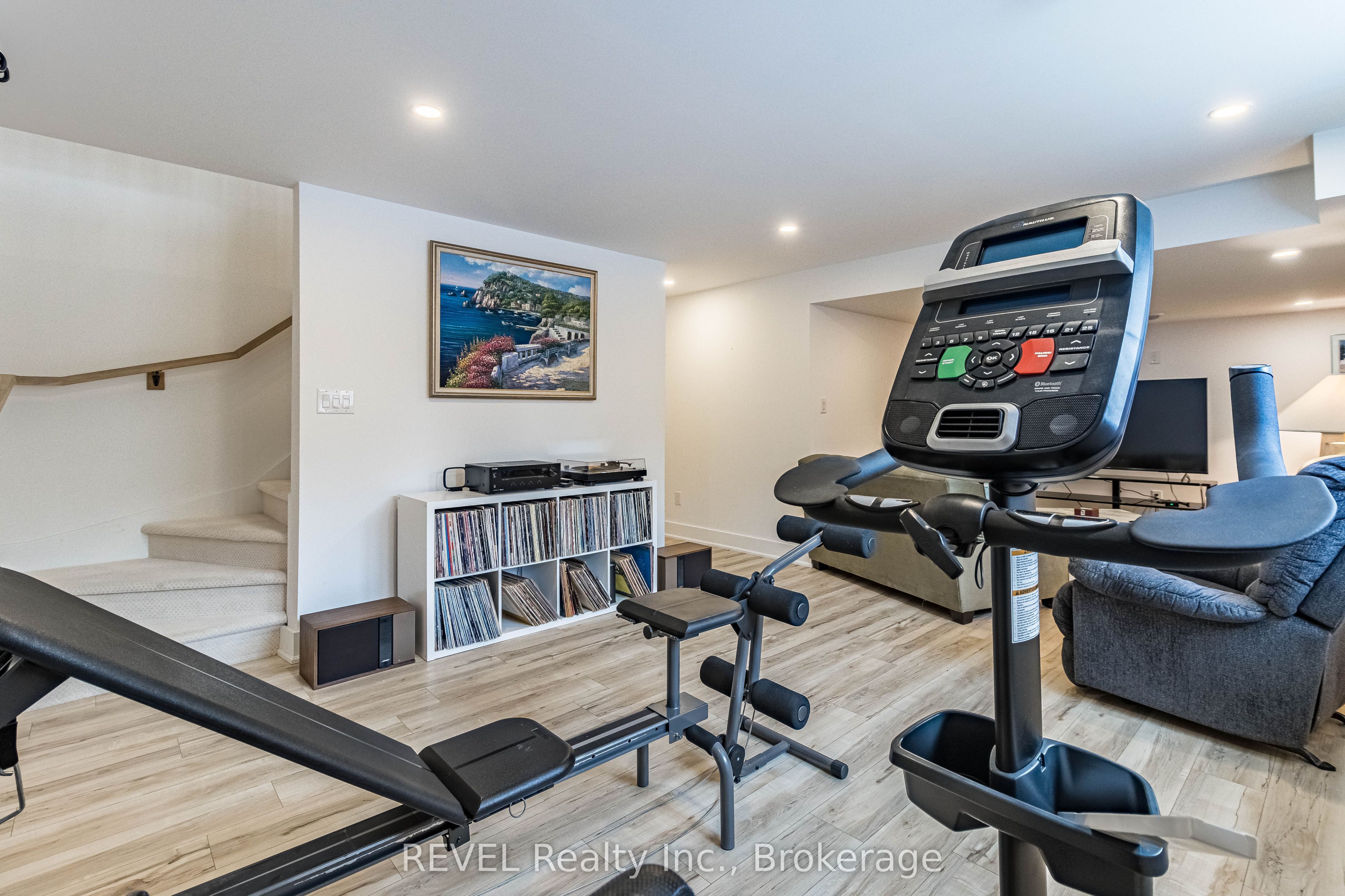 18 Princeton Common Street Property Photo 30