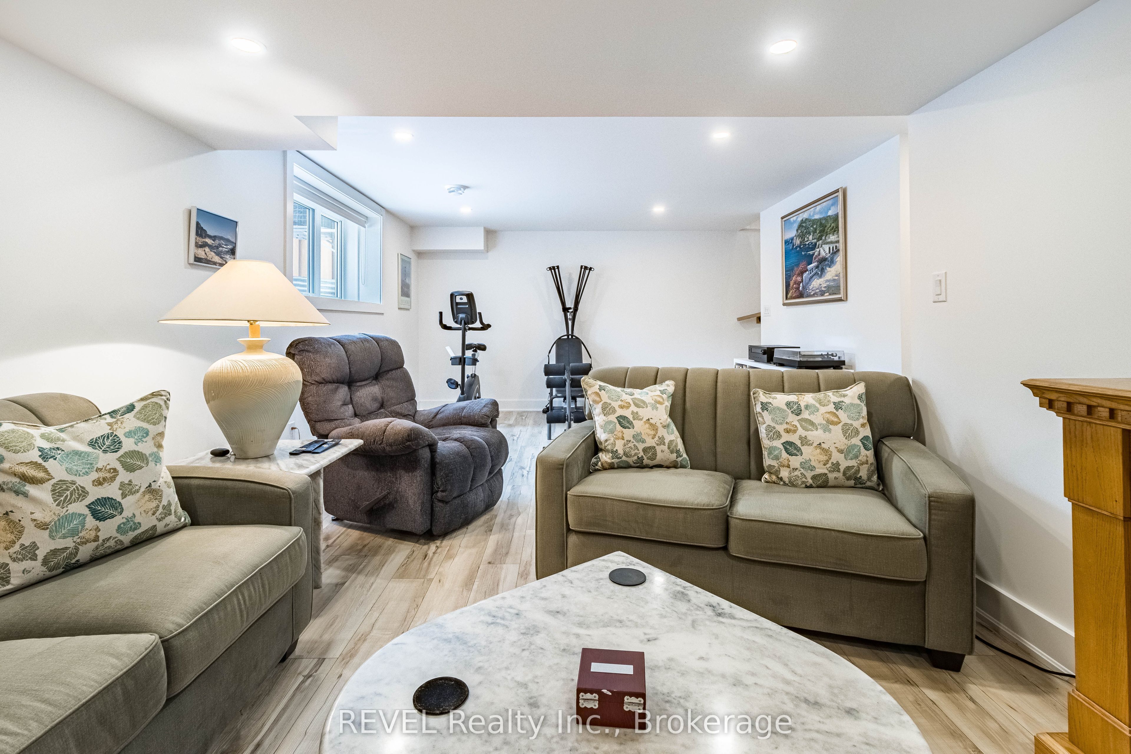 18 Princeton Common Street Property Photo 34