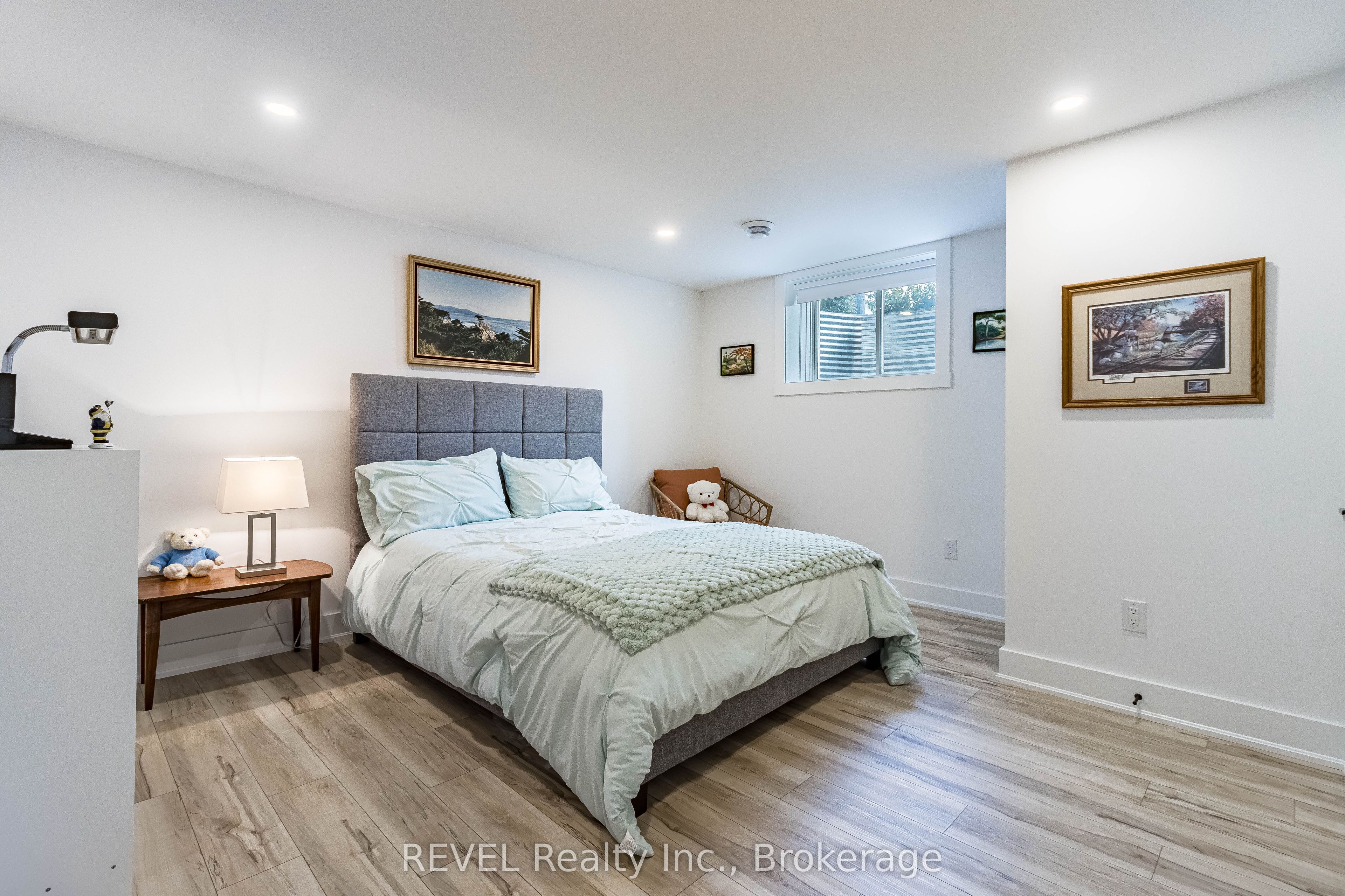 18 Princeton Common Street Property Photo 36
