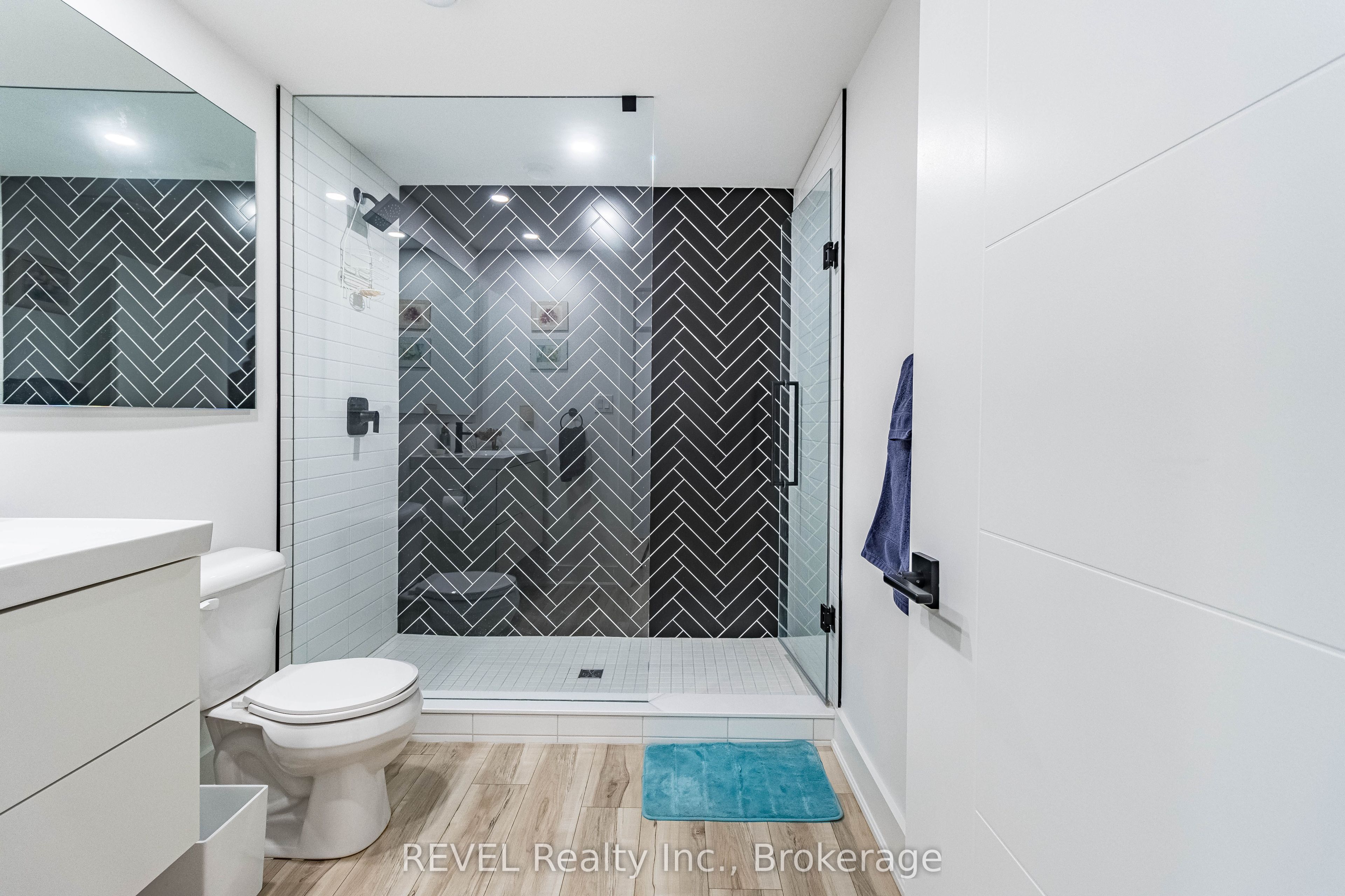 18 Princeton Common Street Property Photo 37