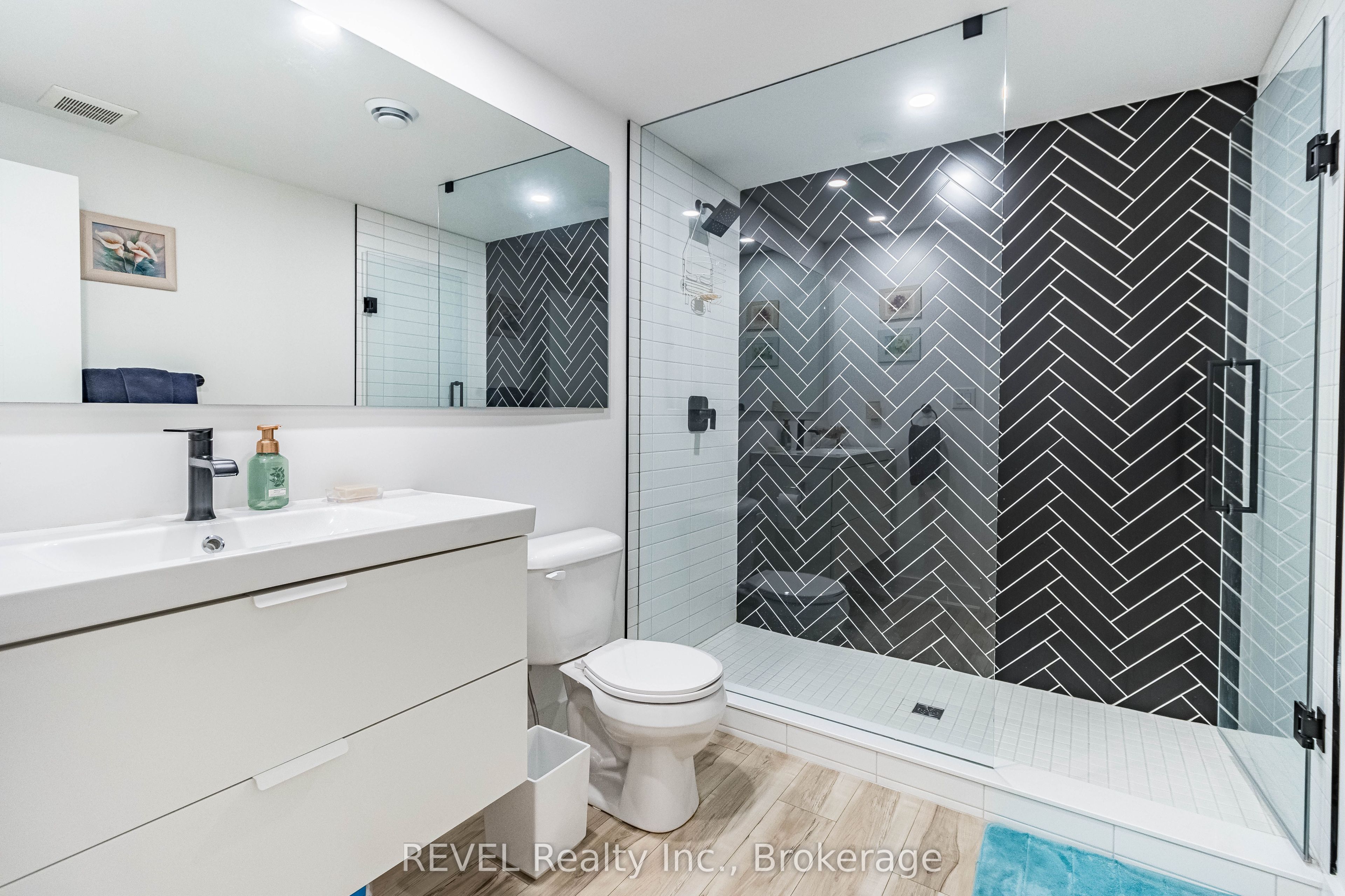 18 Princeton Common Street Property Photo 38