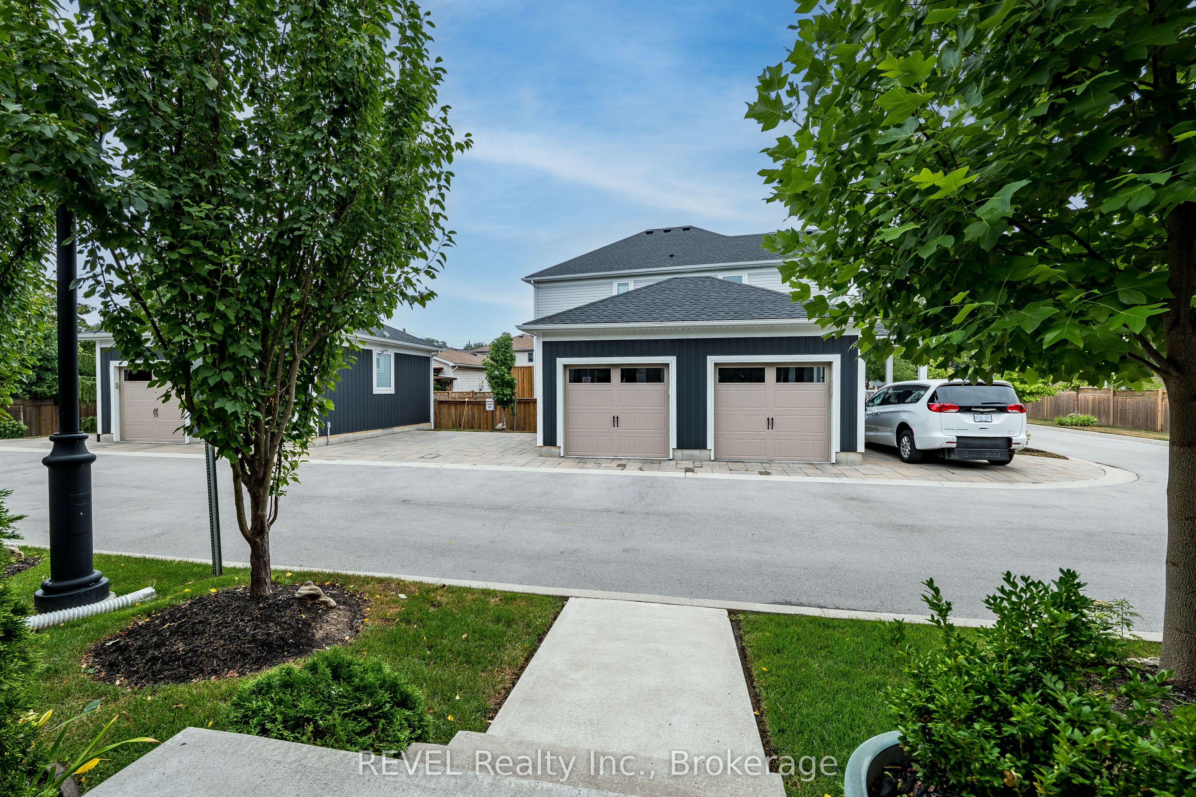18 Princeton Common Street Property Photo 45
