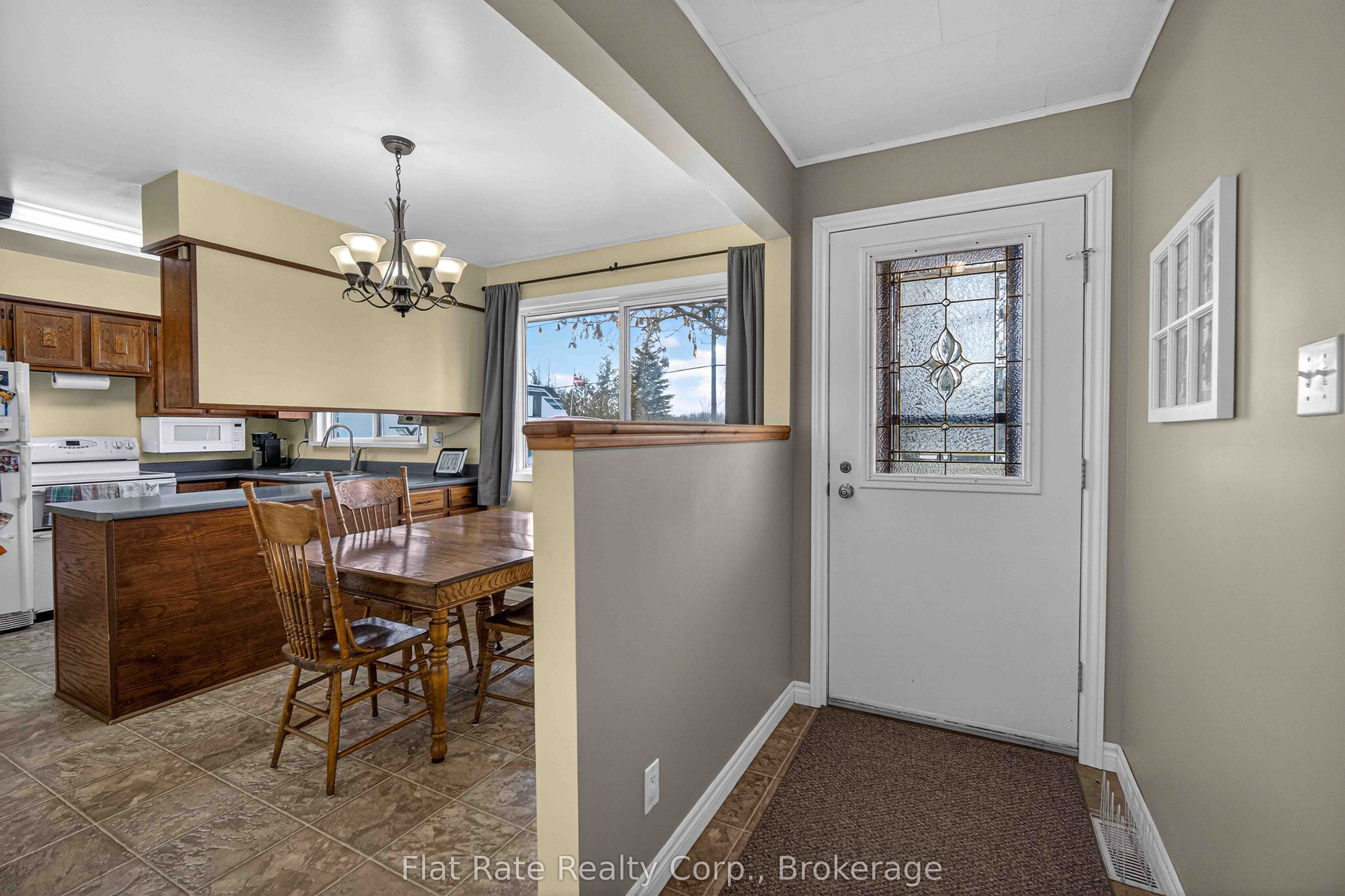 2086 Mccrackens Landing Road Property Photo 7