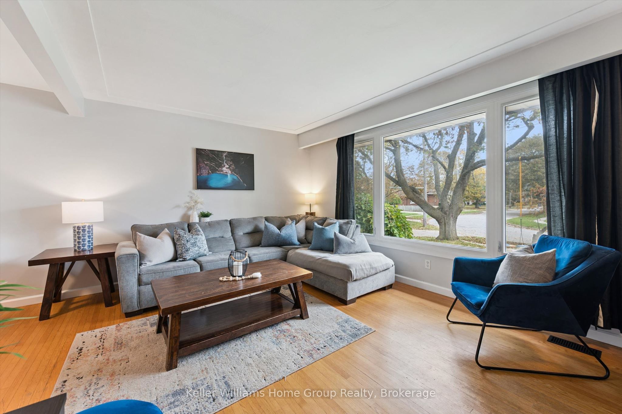 51 Lonsdale Drive Property Photo 9