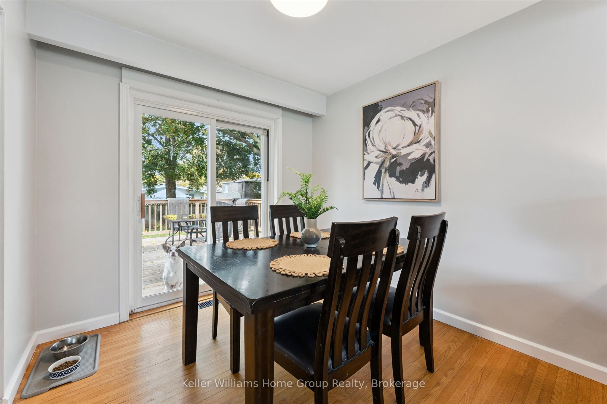 51 Lonsdale Drive Property Photo 11