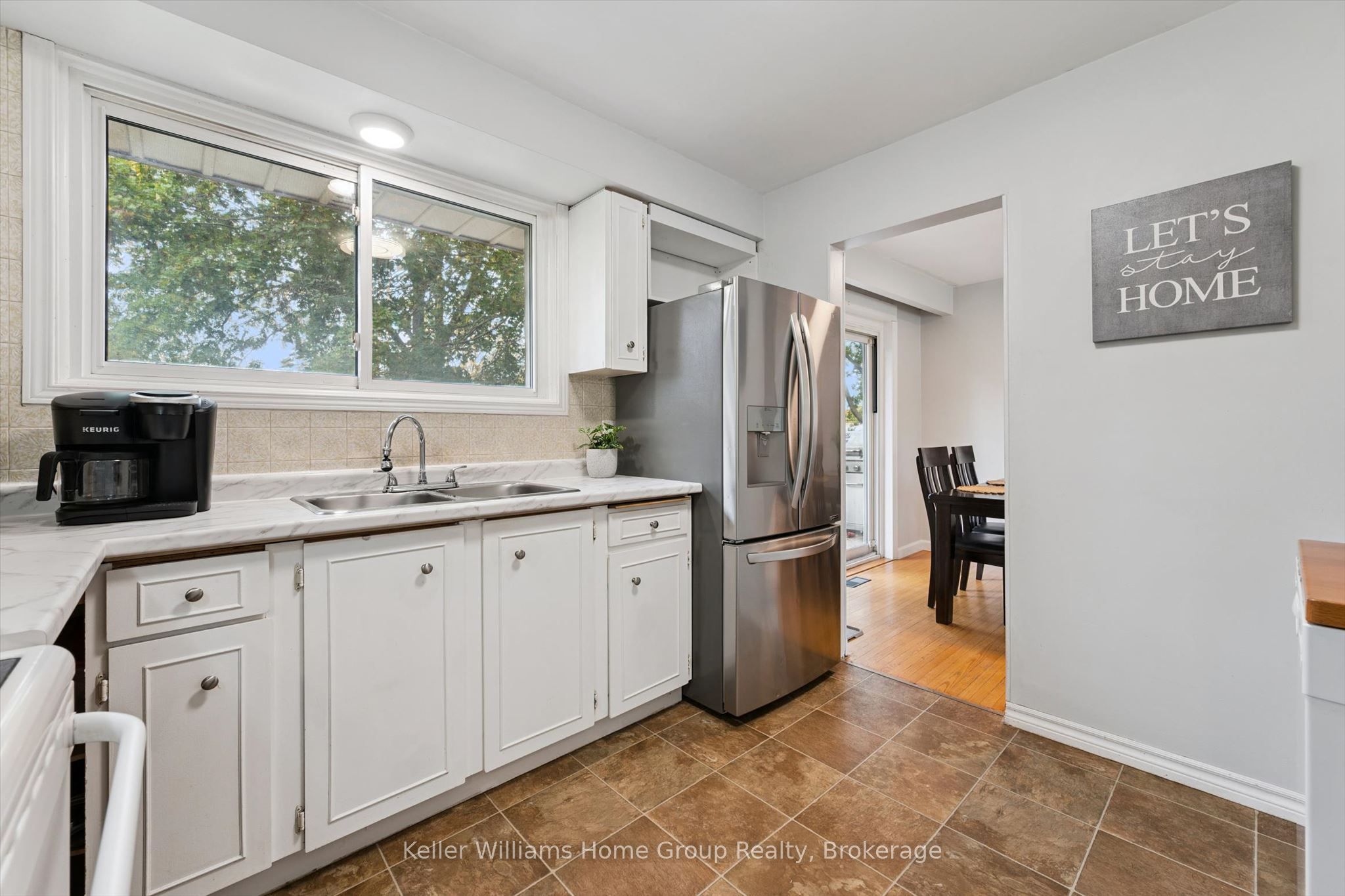 51 Lonsdale Drive Property Photo 14