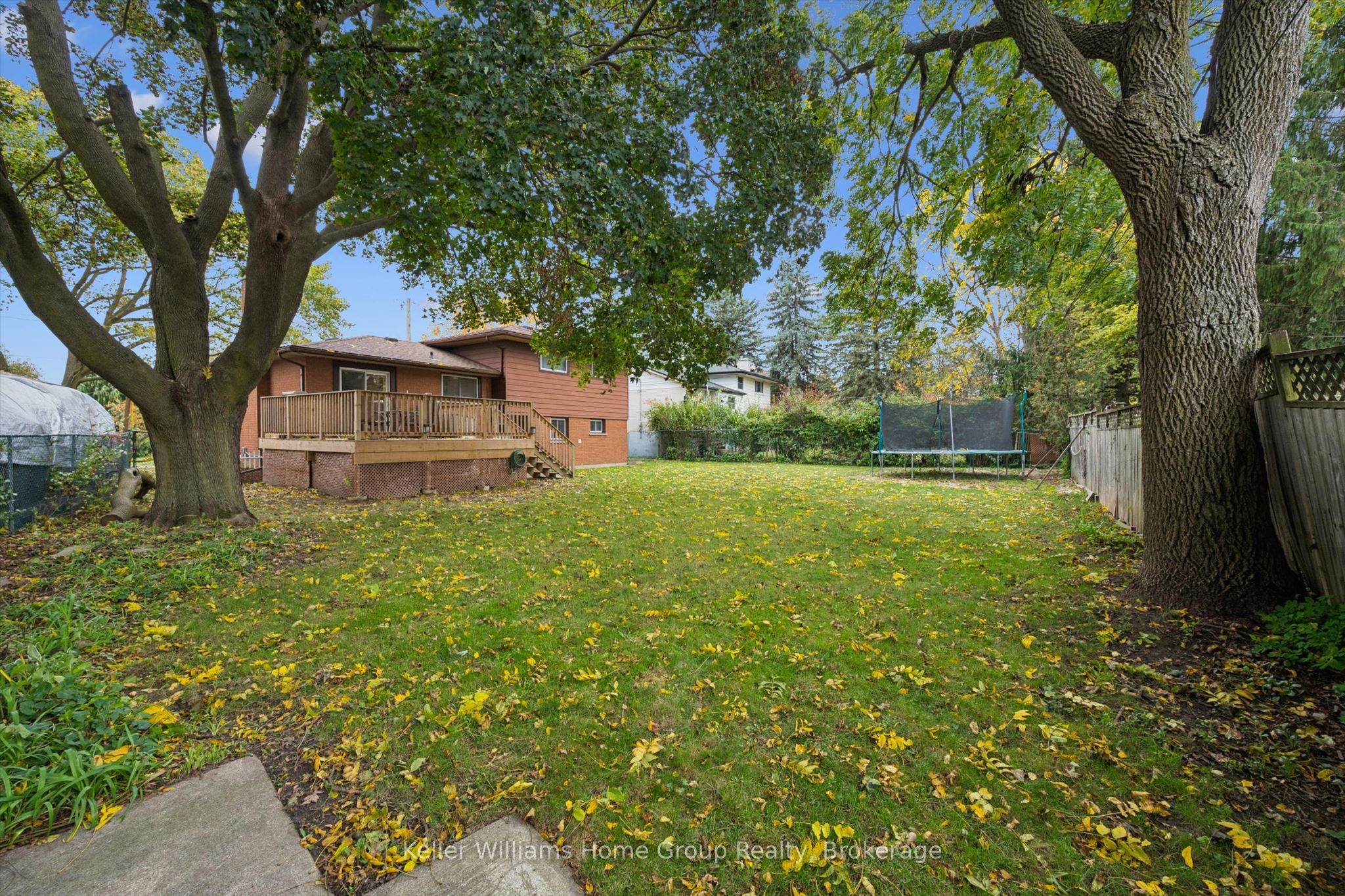 51 Lonsdale Drive Property Photo 36