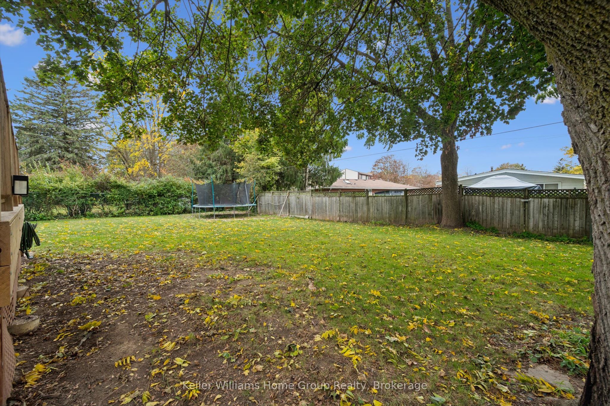 51 Lonsdale Drive Property Photo 37