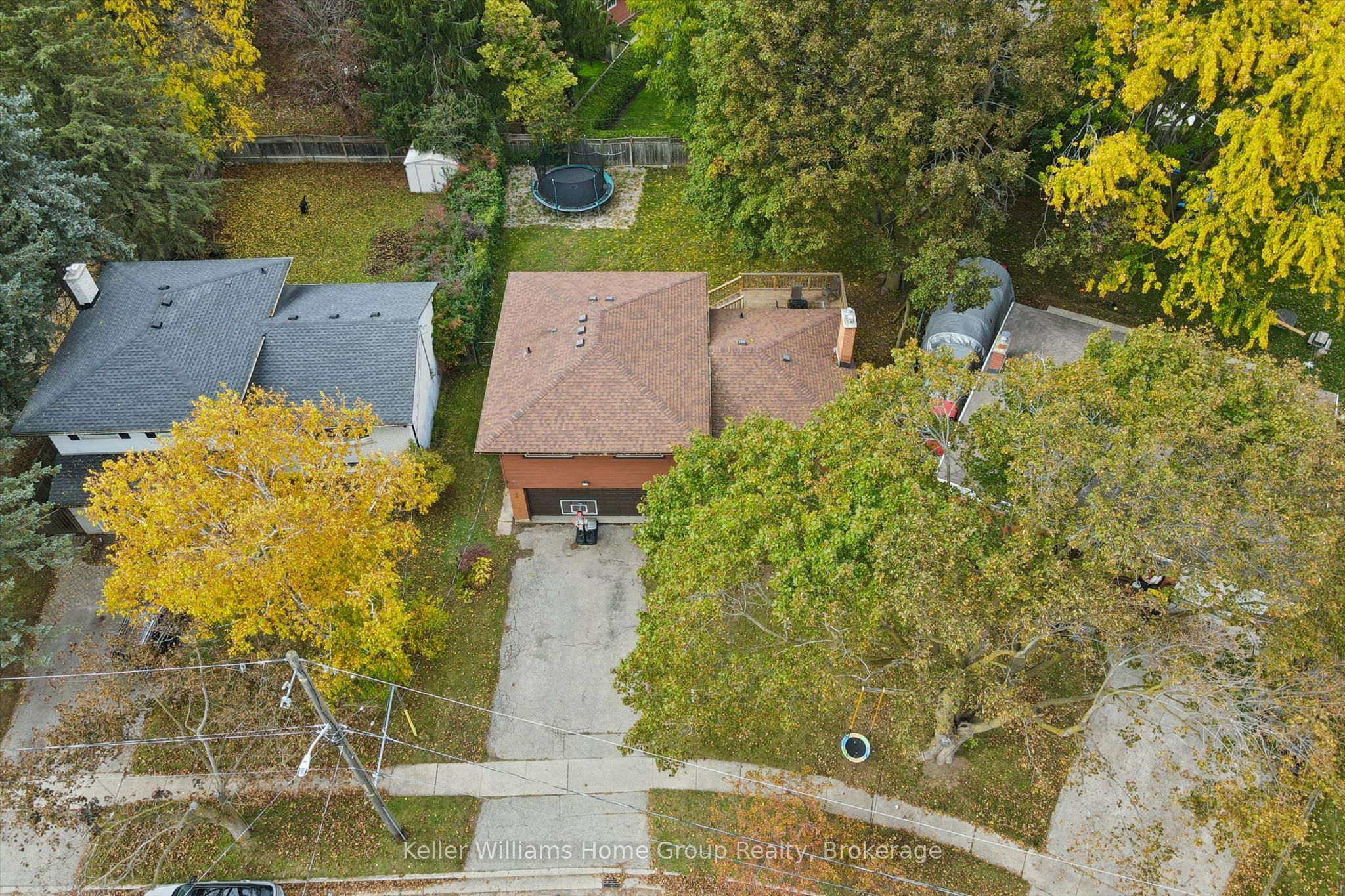 51 Lonsdale Drive Property Photo 40
