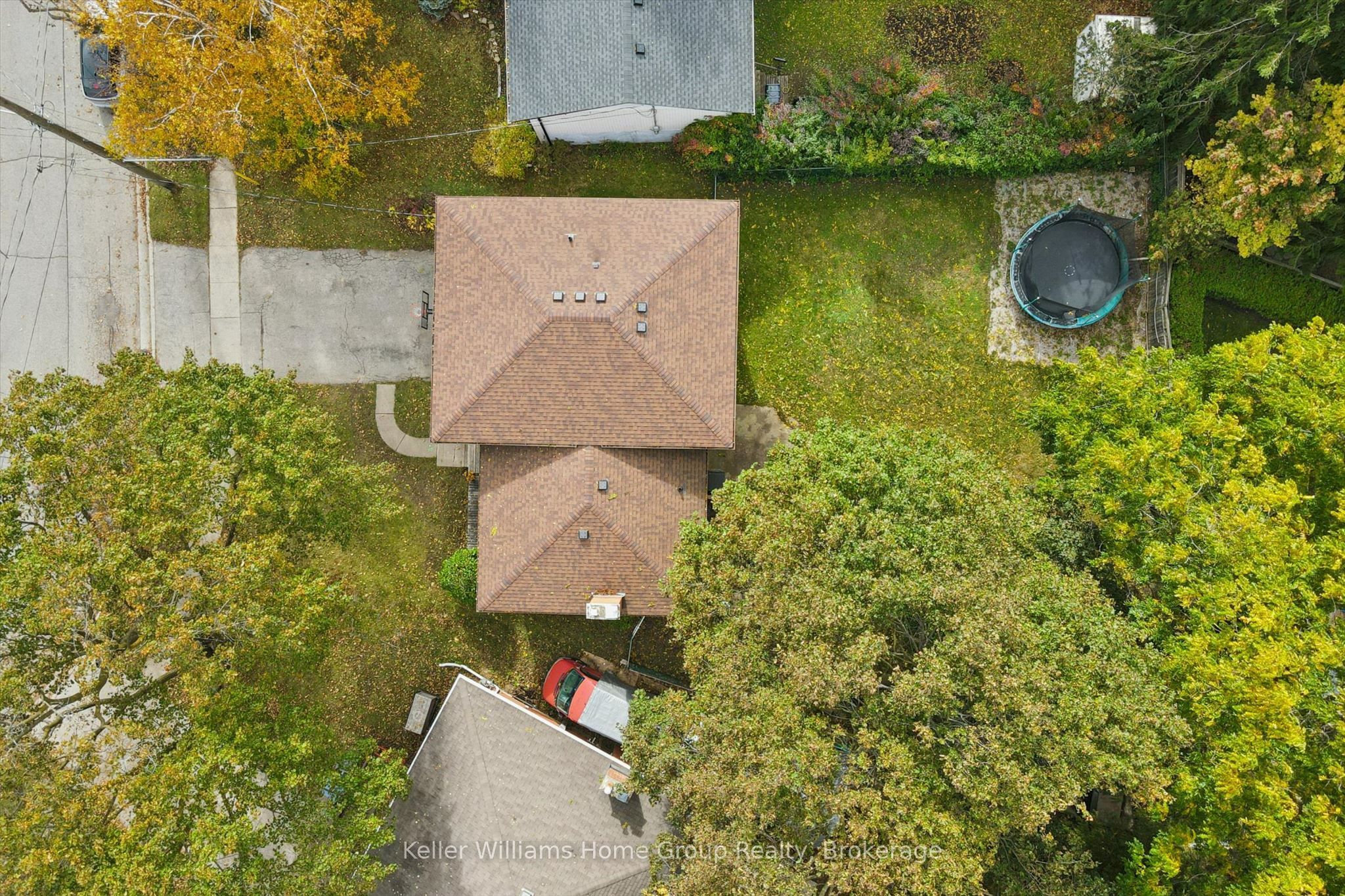 51 Lonsdale Drive Property Photo 41