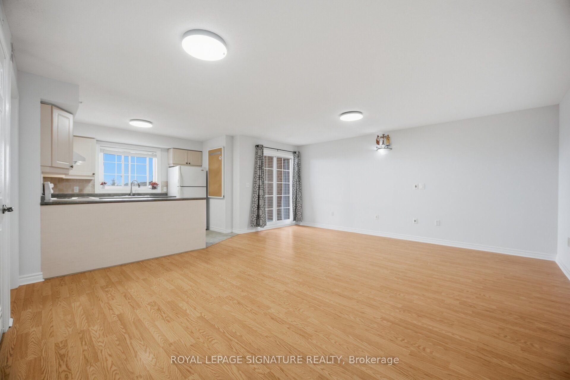 415 Grange Road 411 Property Photo 20