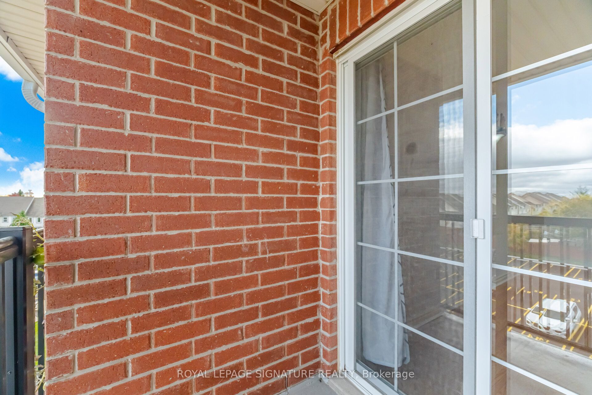 415 Grange Road 411 Property Photo 32