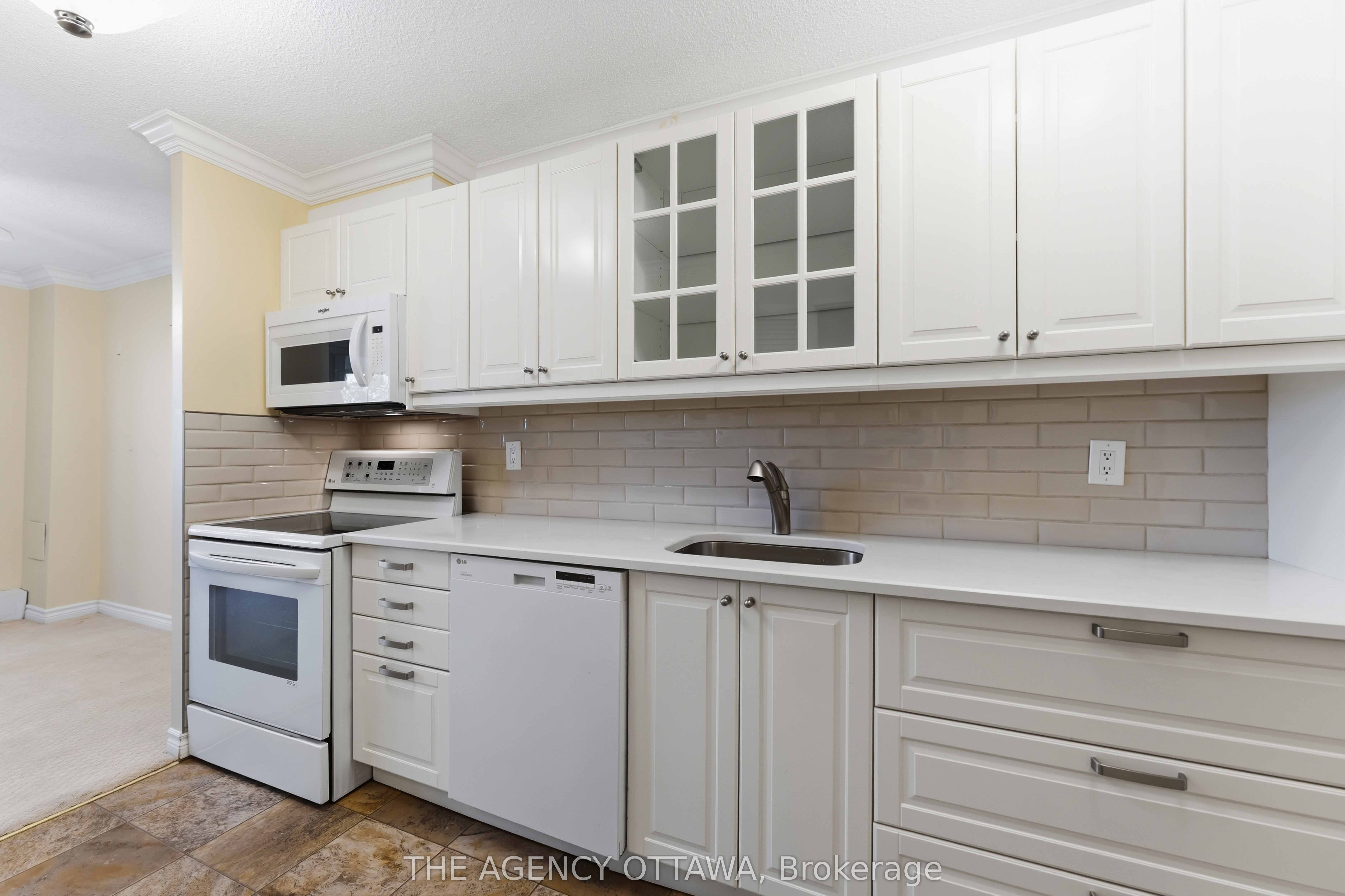1785 Frobisher Lane 703 Property Photo 7