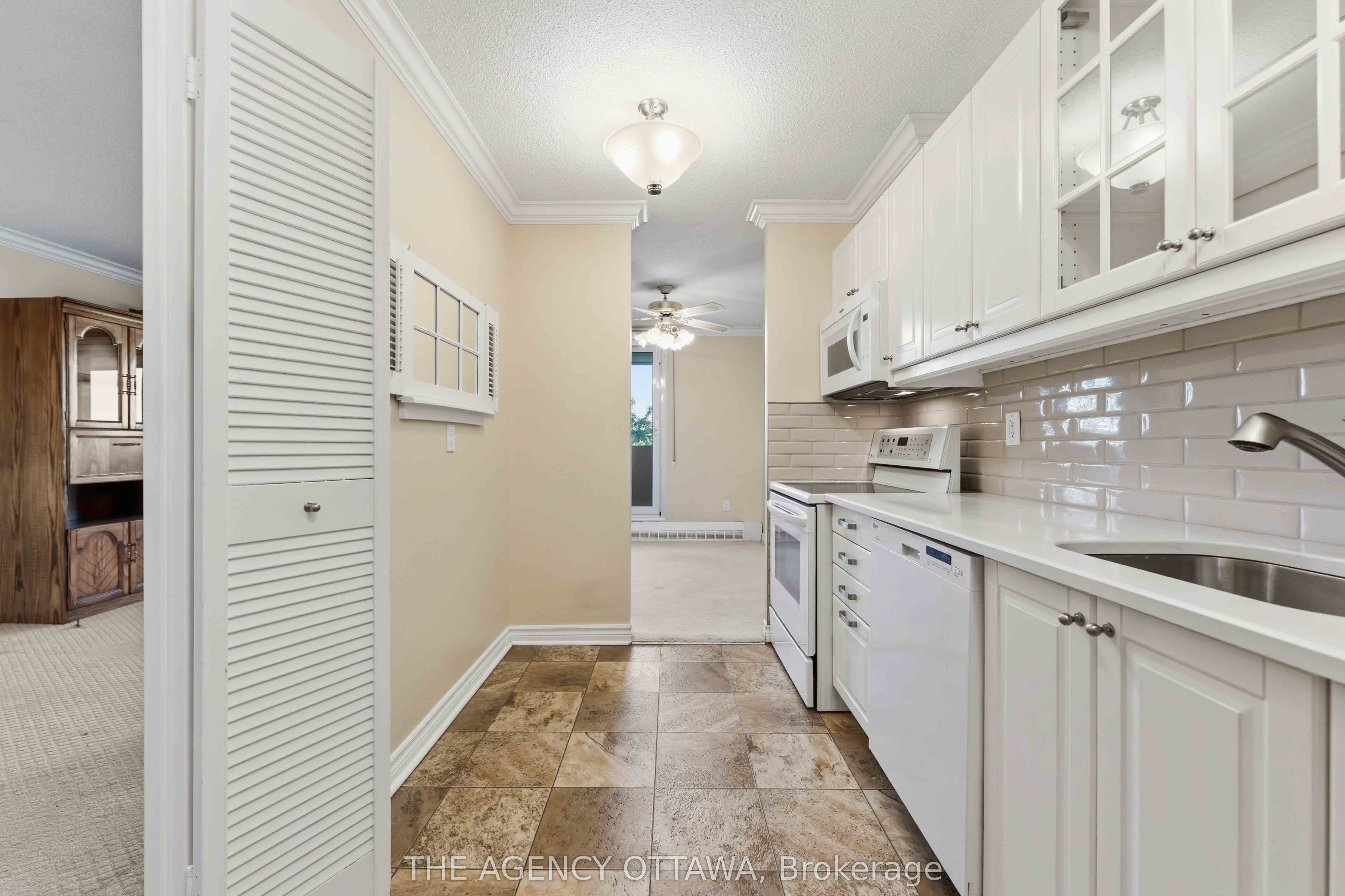 1785 Frobisher Lane 703 Property Photo 9