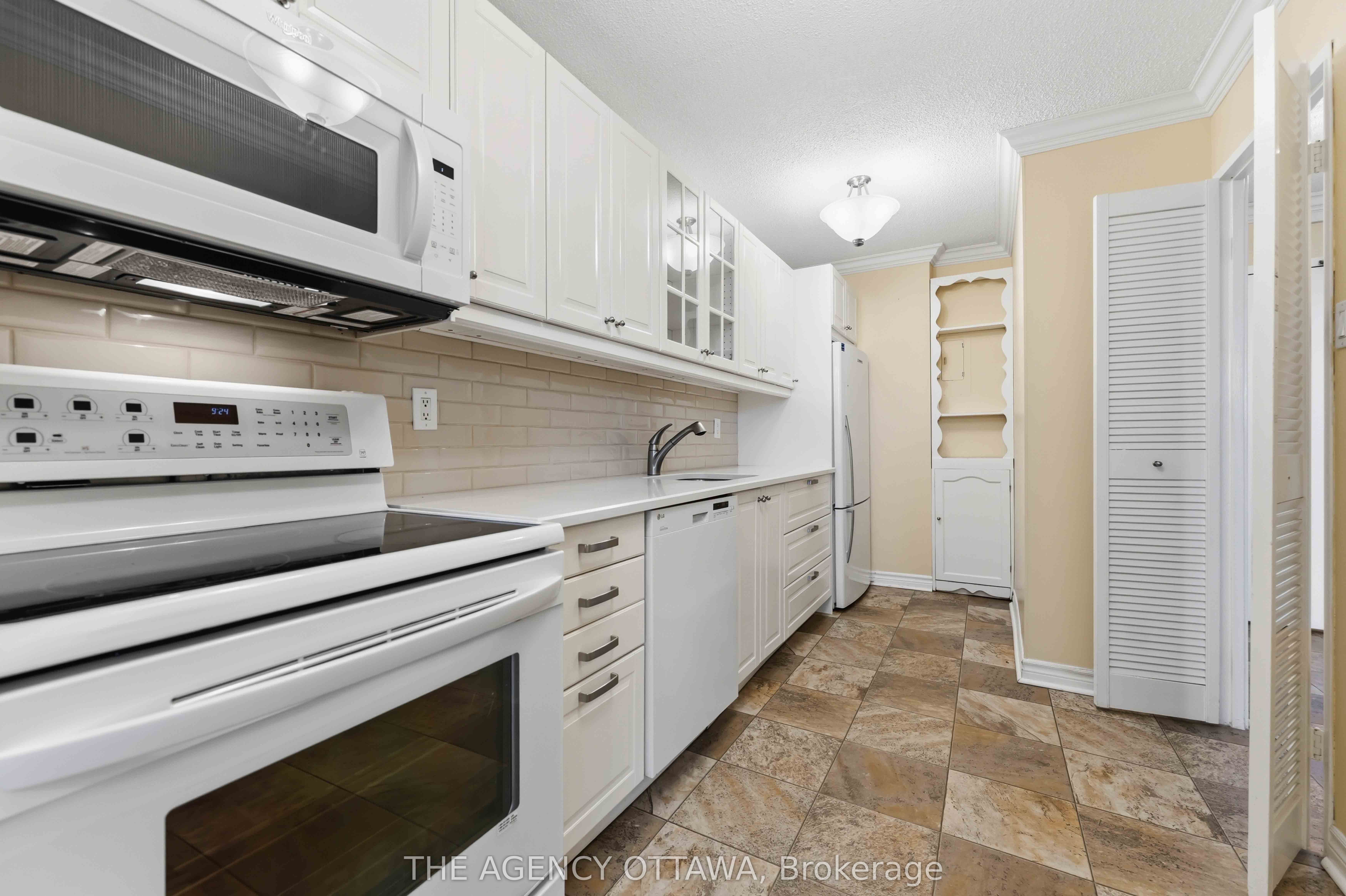 1785 Frobisher Lane 703 Property Photo 10