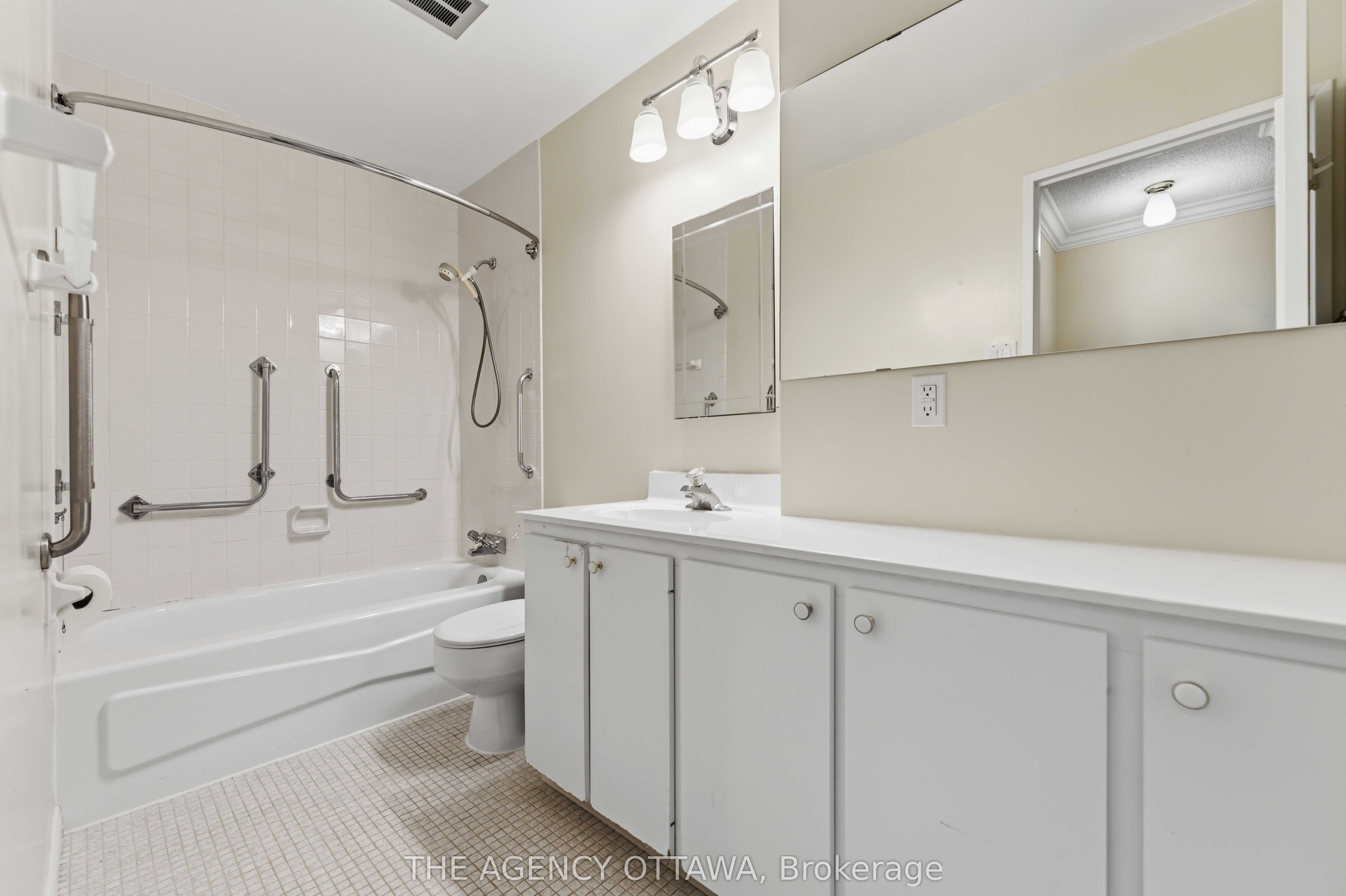1785 Frobisher Lane 703 Property Photo 21