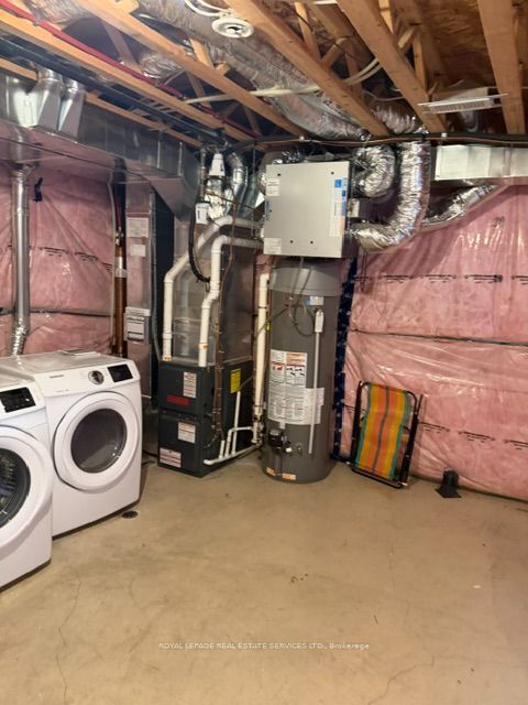 439 Athlone Avenue 1b Property Photo 9