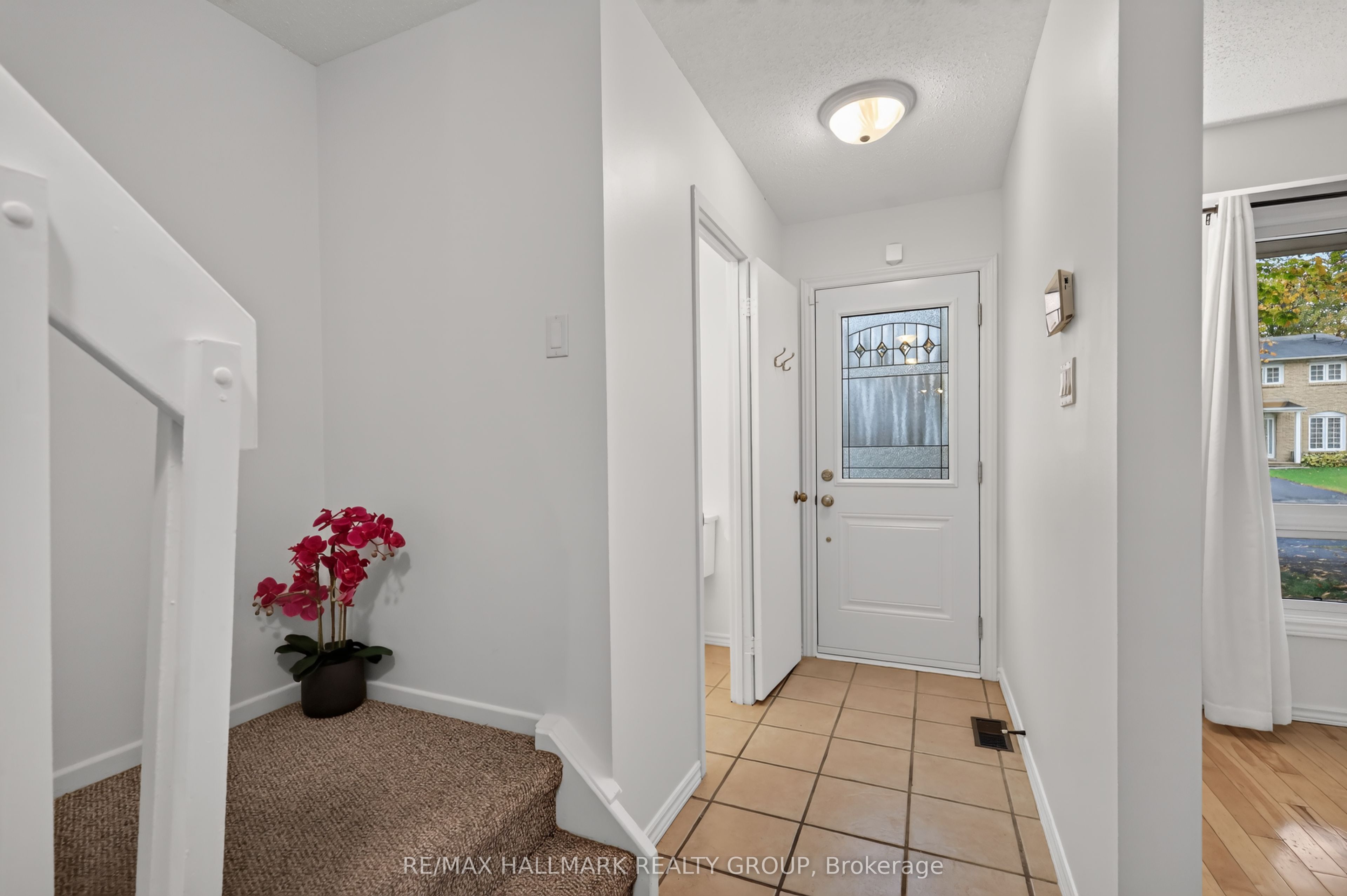2434 Braeburn Place Property Photo 2