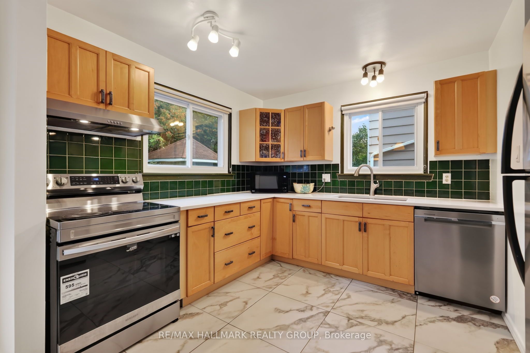 2434 Braeburn Place Property Photo 8