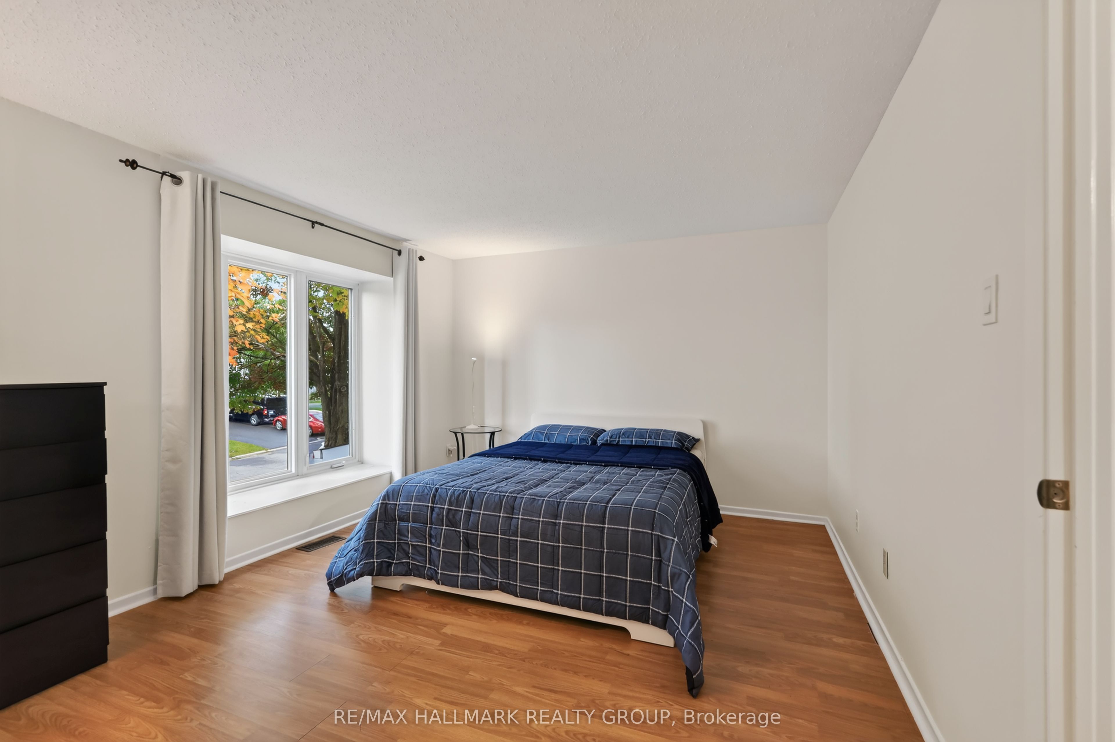 2434 Braeburn Place Property Photo 12