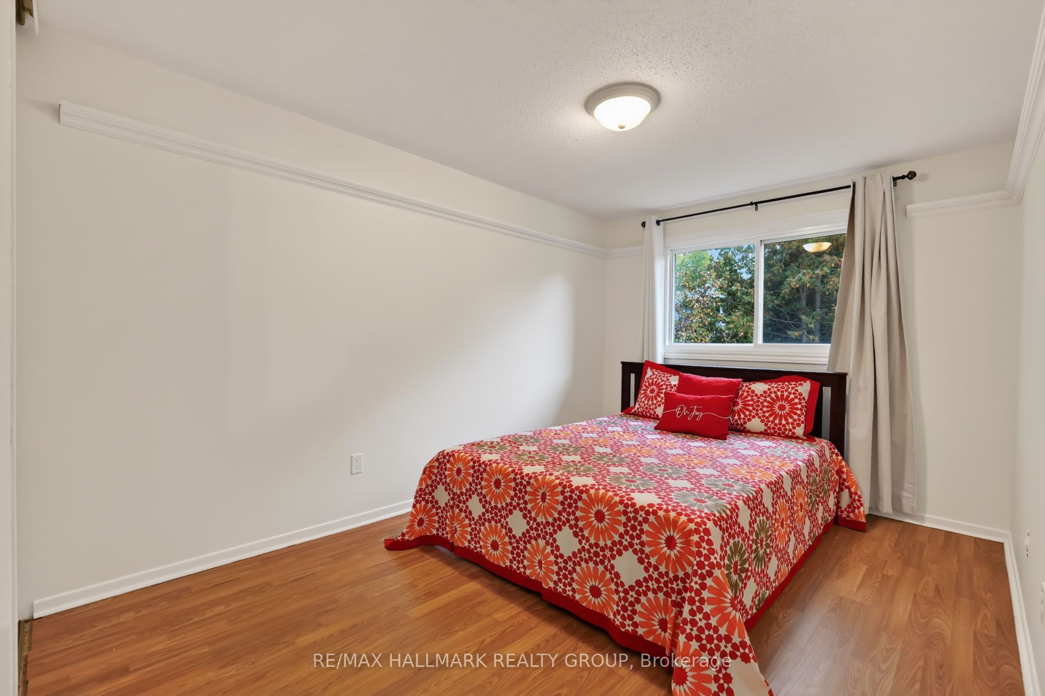 2434 Braeburn Place Property Photo 14